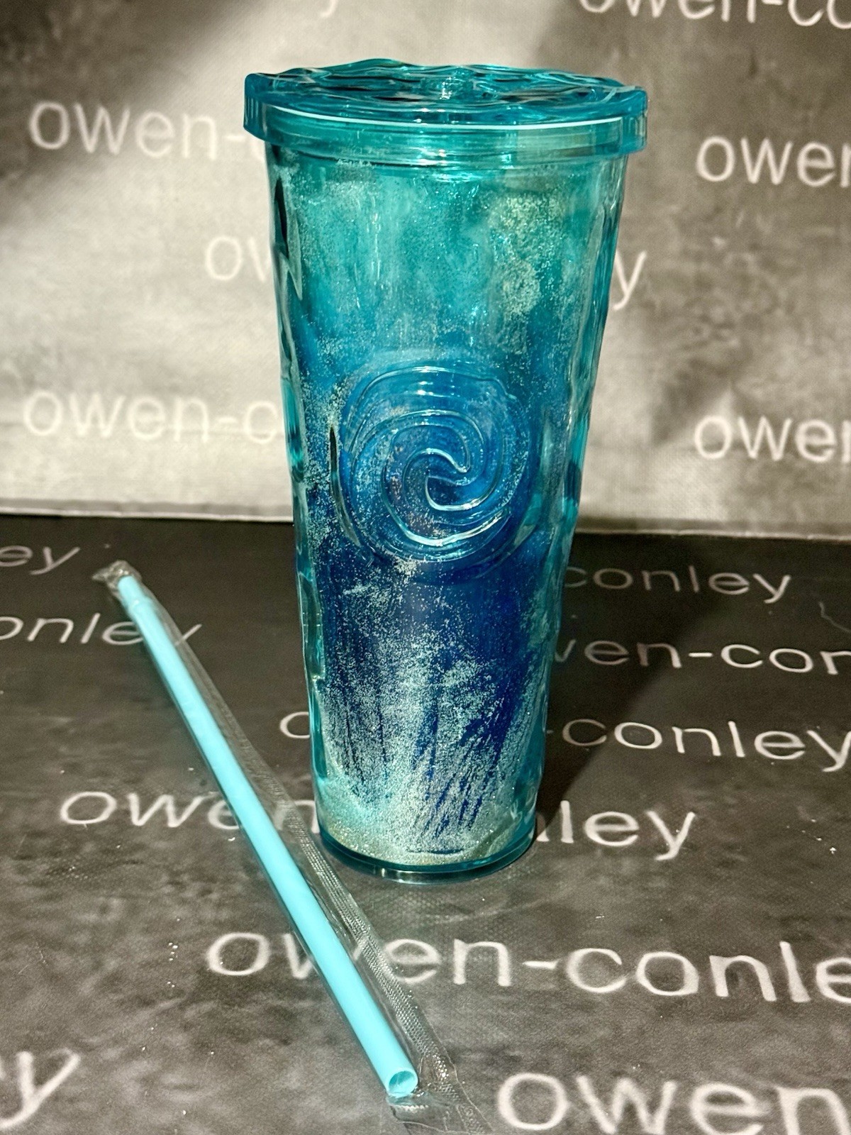 NEW! Moana (2026) 24oz Insulated Cup Straw – Ships Now – Glitter Sand