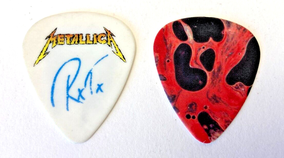 Metallica 2018 Load Album 2008 Robert Trujillo Magnetic Guitar Picks