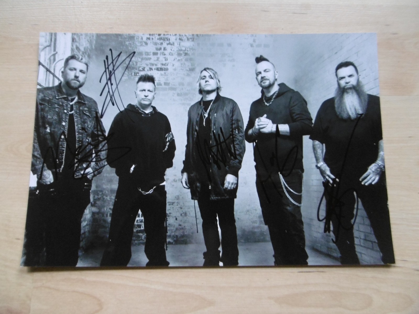 Three Days Grace Band signed 8×12 inch photo autographs ACOA