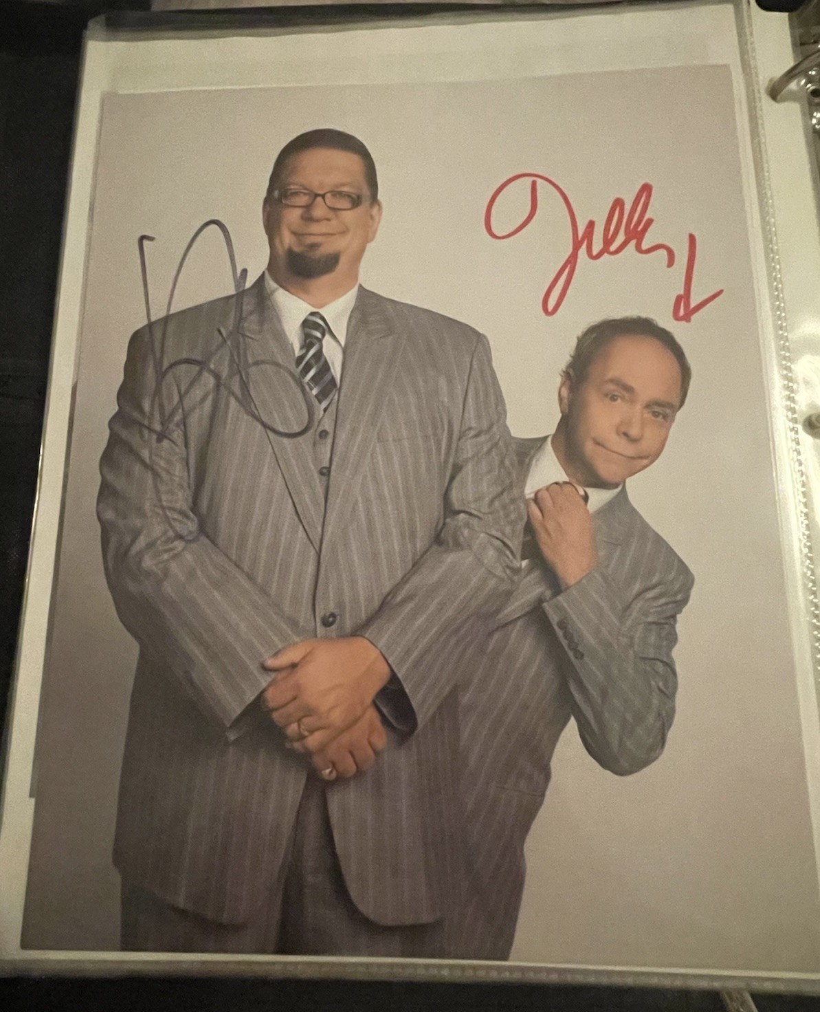 Penn and Teller Autograph 8×10 Color Signed Photo Magicians Vegas Dual Auto Rare