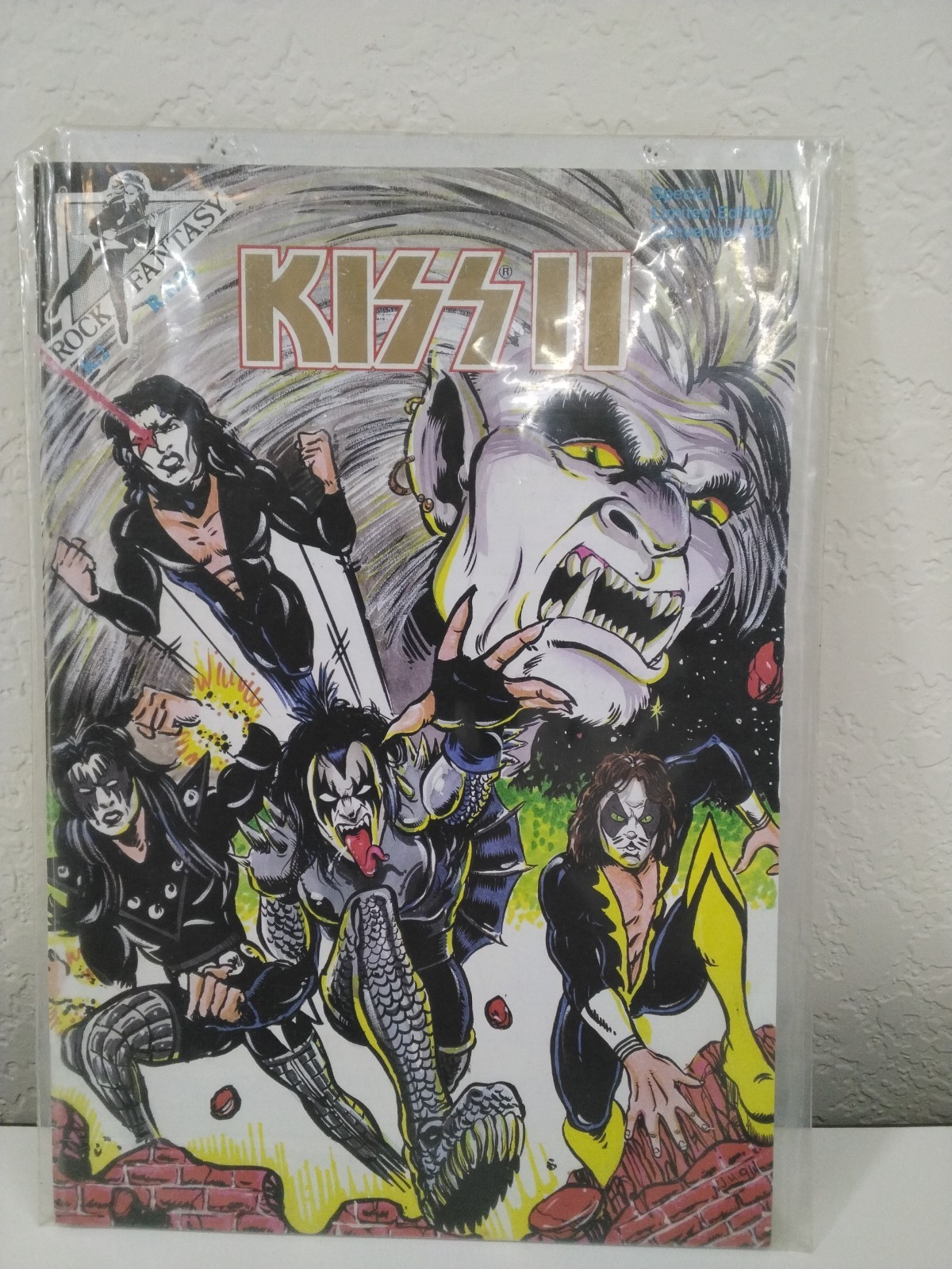 KISS II Comic Book (Rock Fantasy first printing, April 1992) VG+, BOARDED
