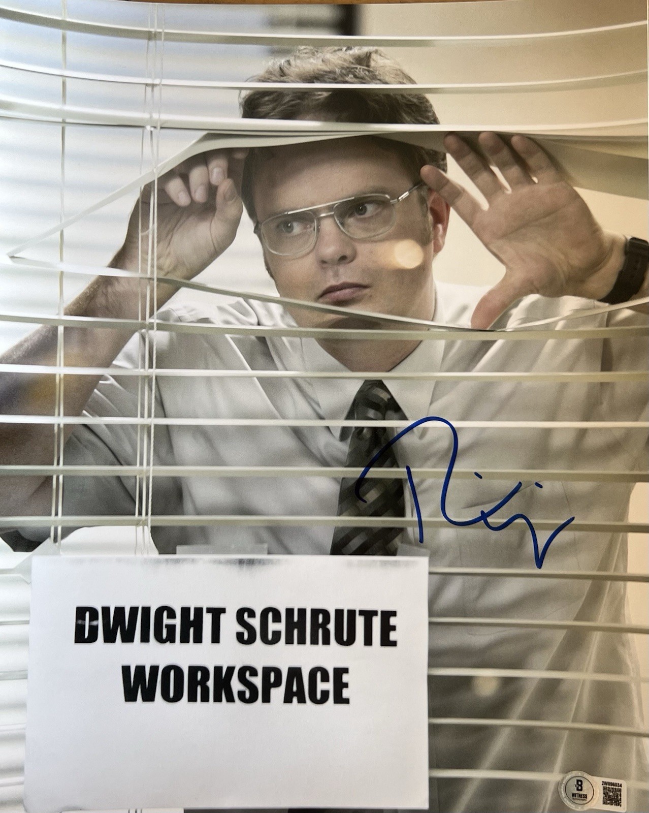 The Office “Dwight” Rainn Wilson Signed Autographed 11×14 Photo Beckett BAS !!