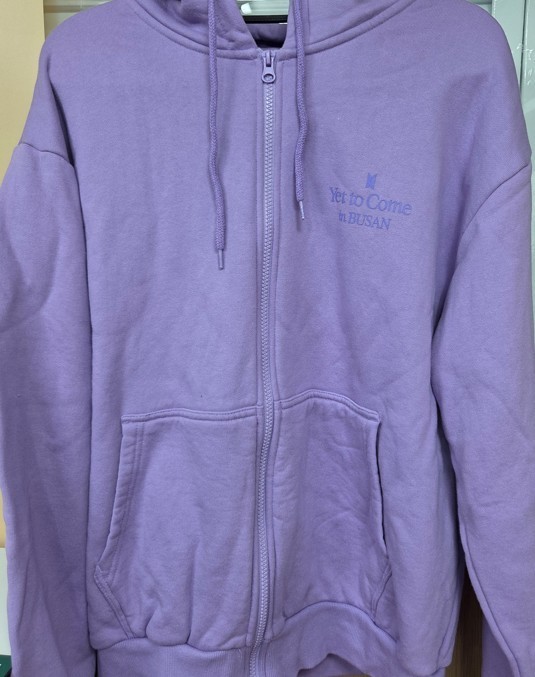 Official BTS Yet To Come In Busan Zip Up Hoodie Purple Size XL Good Condition