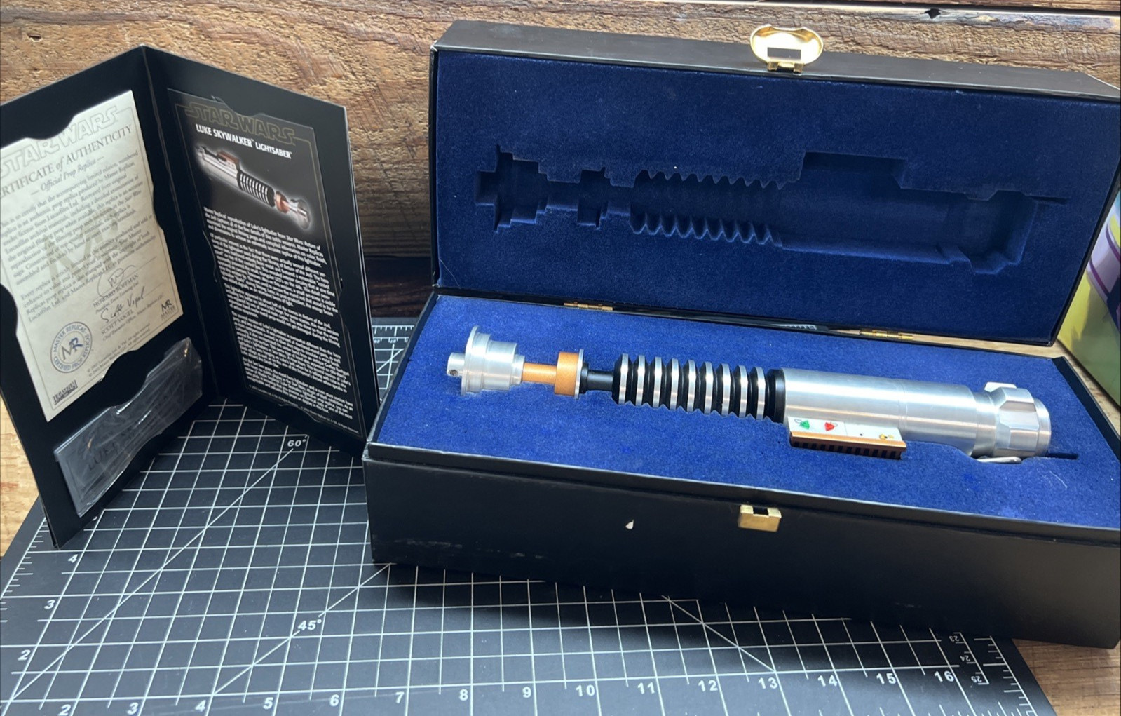 Master Replicas Luke Skywalker Lightsaber Hilt 2002 Return of the Jedi SW-102