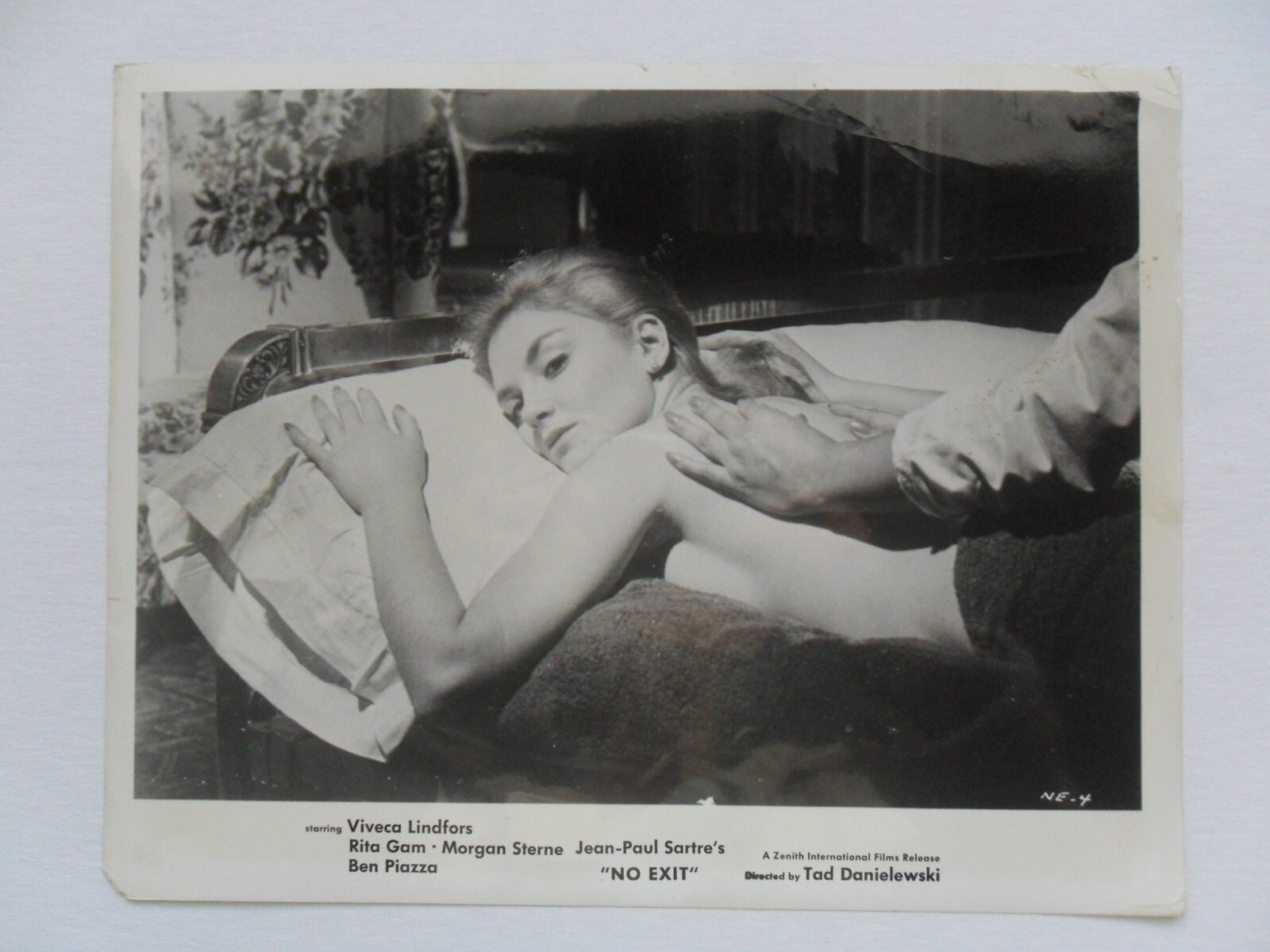 NO EXIT ORIGINAL 1962 BW MOVIE STILL VIVECA LINDFORS VG