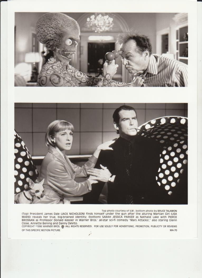 MARS ATTACKS – MOVIE- 18 ORIGINAL PUBLICITY PHOTOS-SEE ALL SCANS 1996
