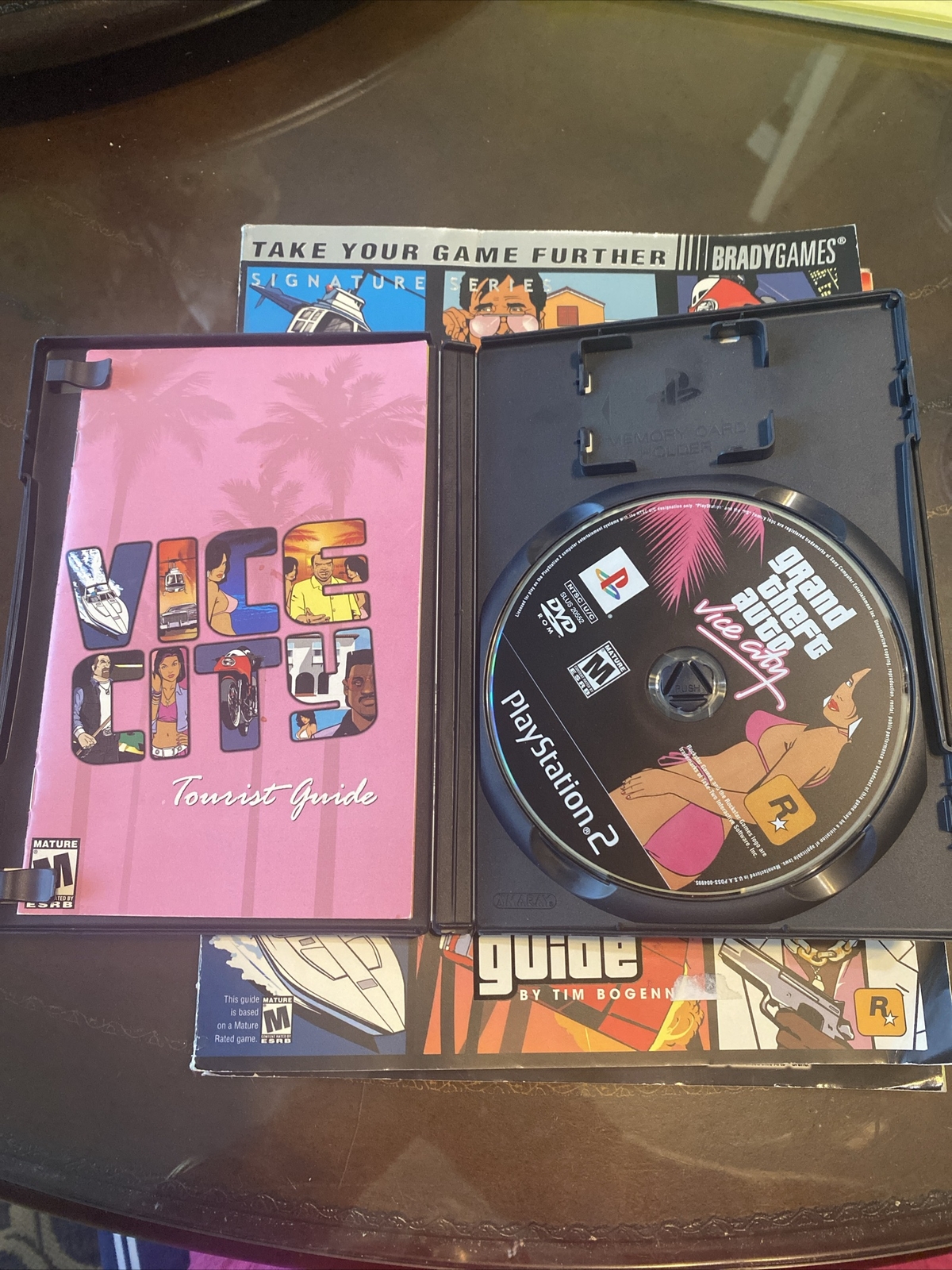 ❤️❤️Grand Theft Auto Play Station-2. Official Strategy Guide And Cd.