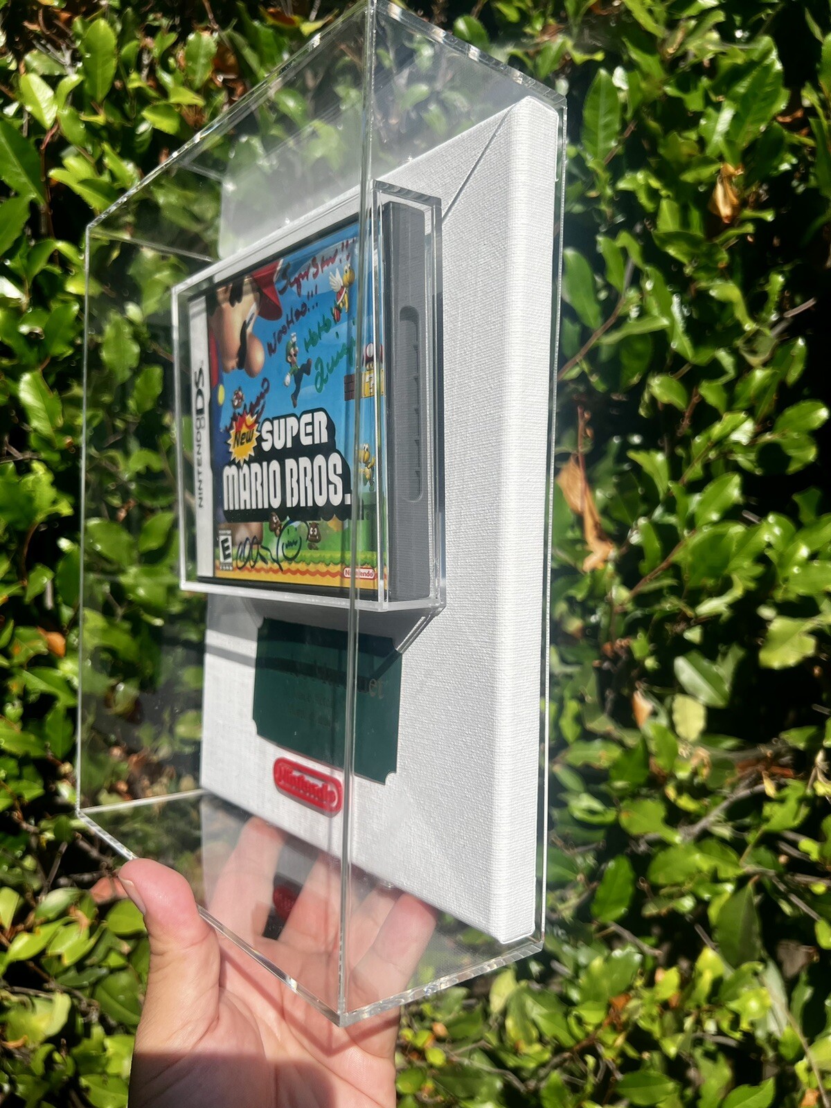Super Mario Bros Nintendo DS Signed Charles Martinet 2/JSA Rare acrylic Case