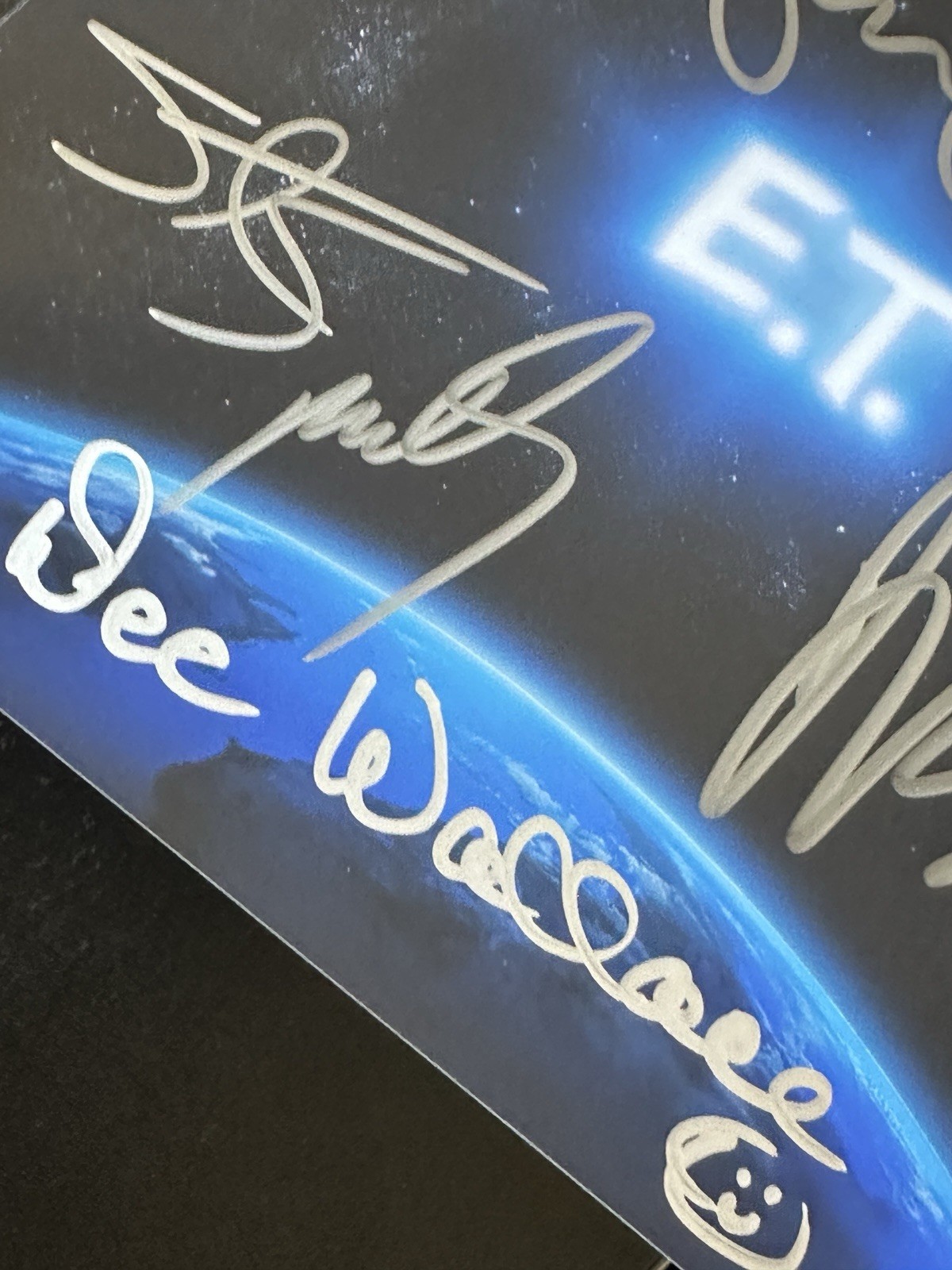 💥 E.T. The Extra Terrestrial Cast Signed Photo 💥 Steven Spielberg Henry Thomas