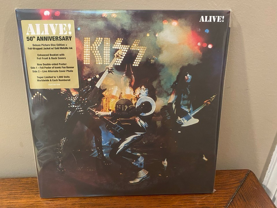 KISS ALIVE! 50th Anniversary Picture Disc Vinyl Double LP Record KOL #235/1000