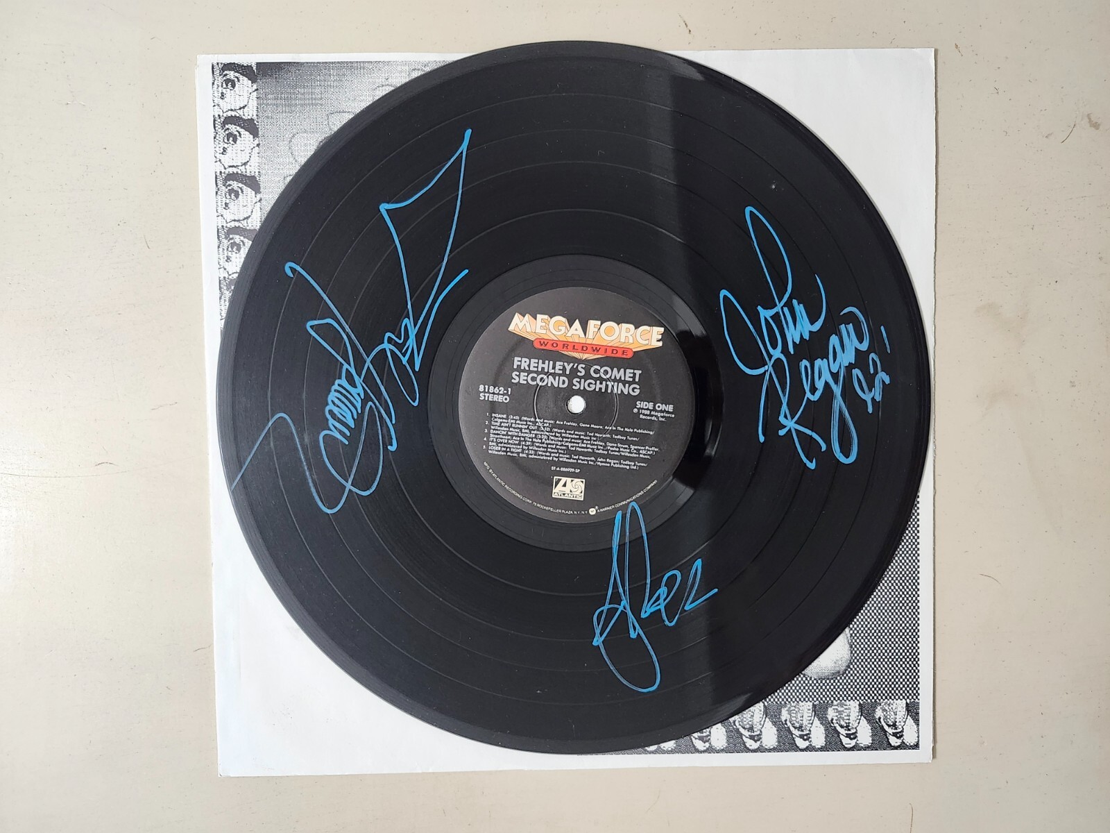 Ace Frehley Comet Signed Second Sighting Vinyl Album Regan Howarth Oldaker COOL!