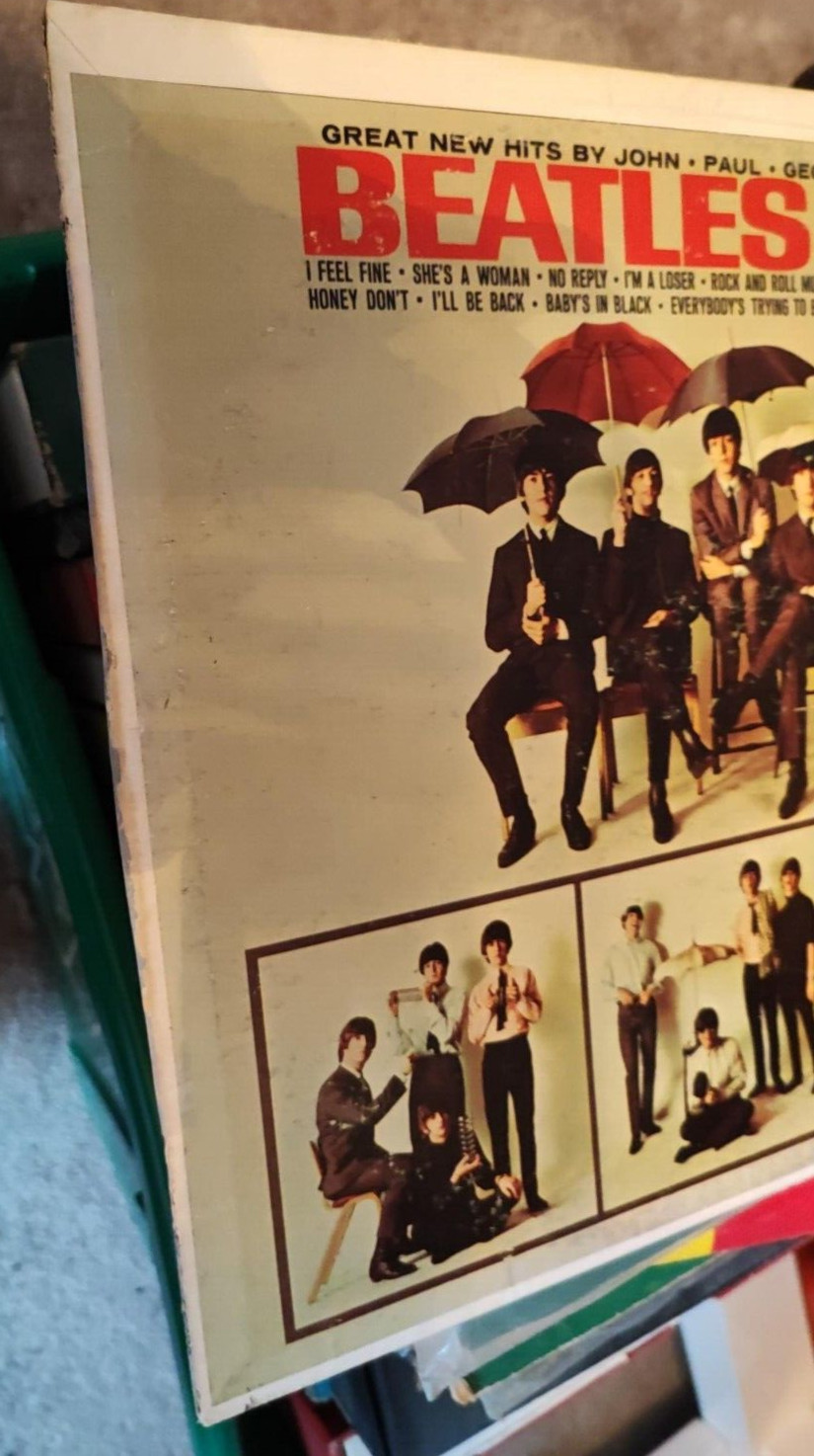 Real Nice Original “Mono” VG++ “BEATLES 65′ on Original Capitol Rainbow Label