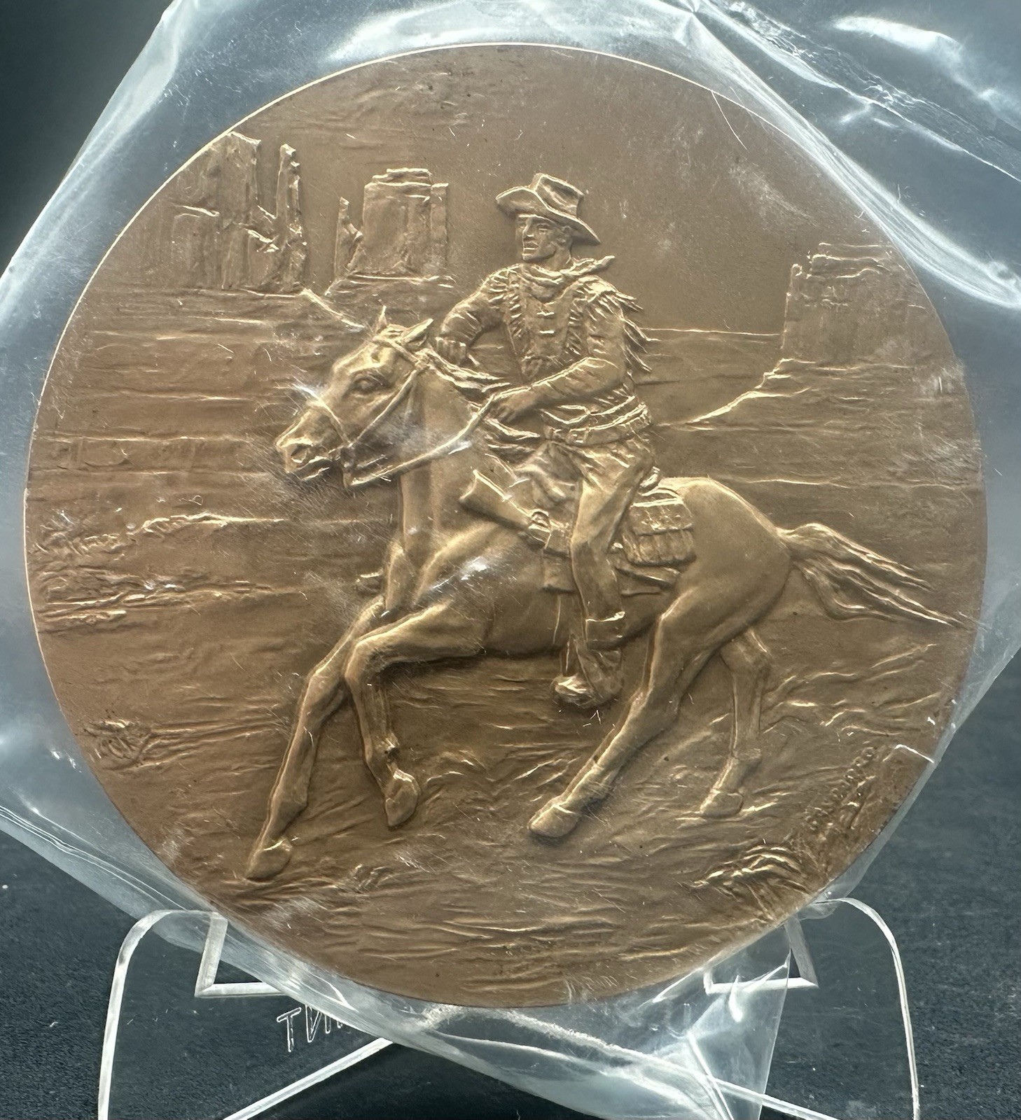 John Wayne American Bronze Medal Paperweight 76mm With Box And Stand Gasparro