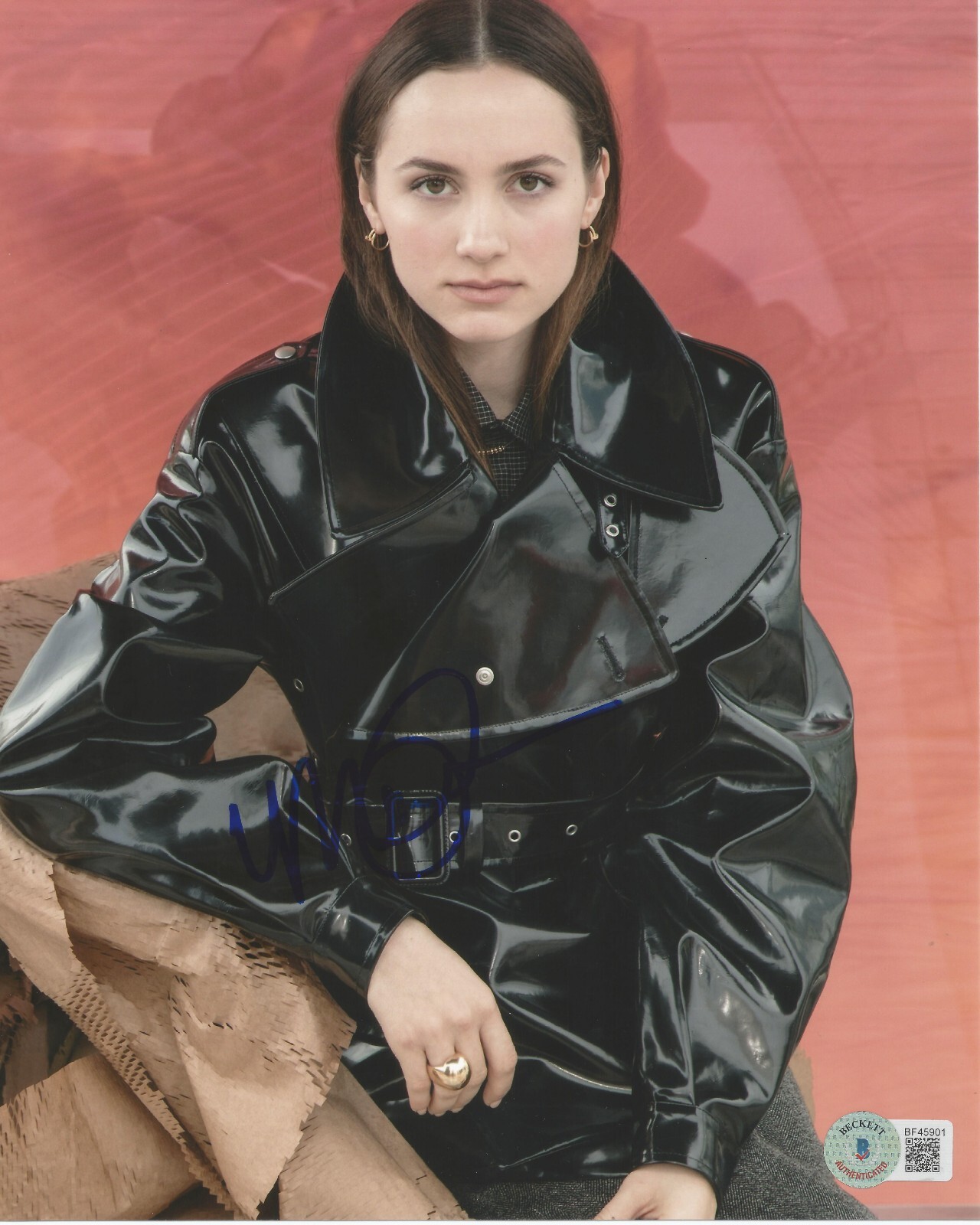 MAUDE APATOW SIGNED EUPHORIA BEAUTIFUL ACTRESS 8X10 PHOTO BECKETT BAS COA