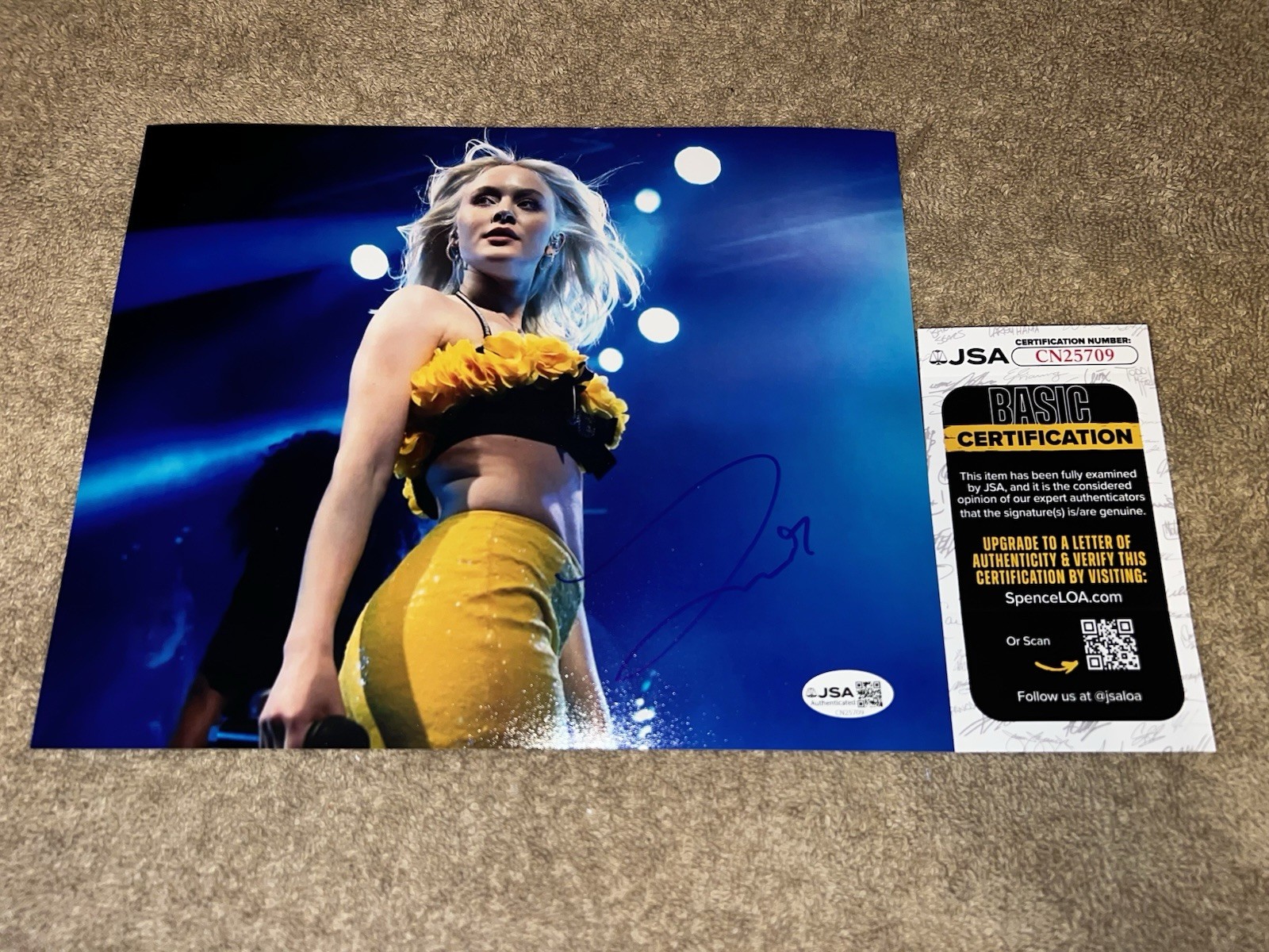 Zara Larsson Signed 8×10 Photo Pop Superstar Beautiful Sweden JSA Auth