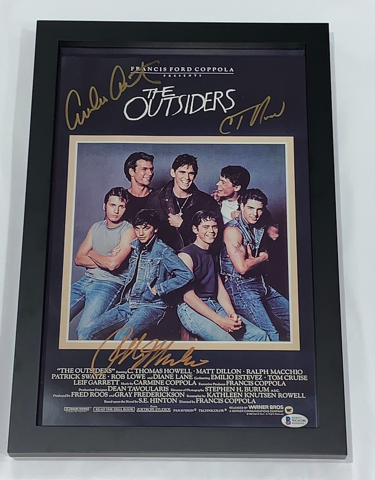 THE OUTSIDERS SIGNED FRAMED 11X17 POSTER HOWELL ESTEVEZ RALPH MACCHIO BAS COA