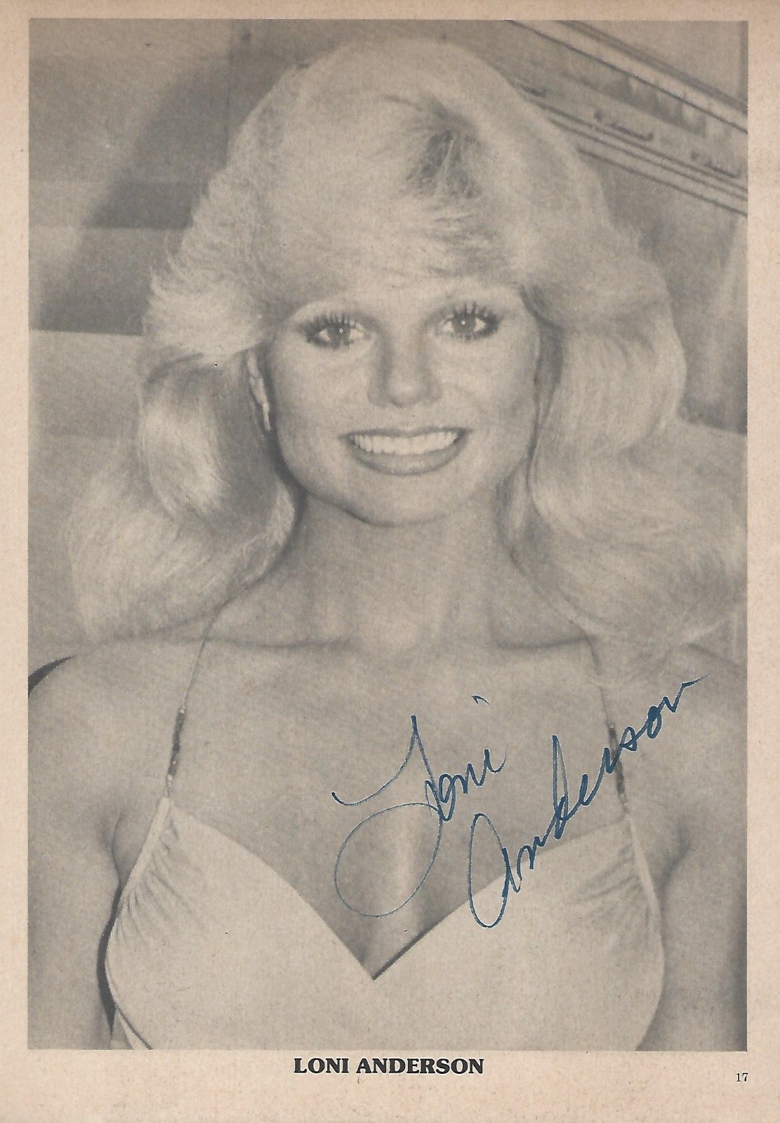Beautiful LONI ANDERSON Signed Magazine Page
