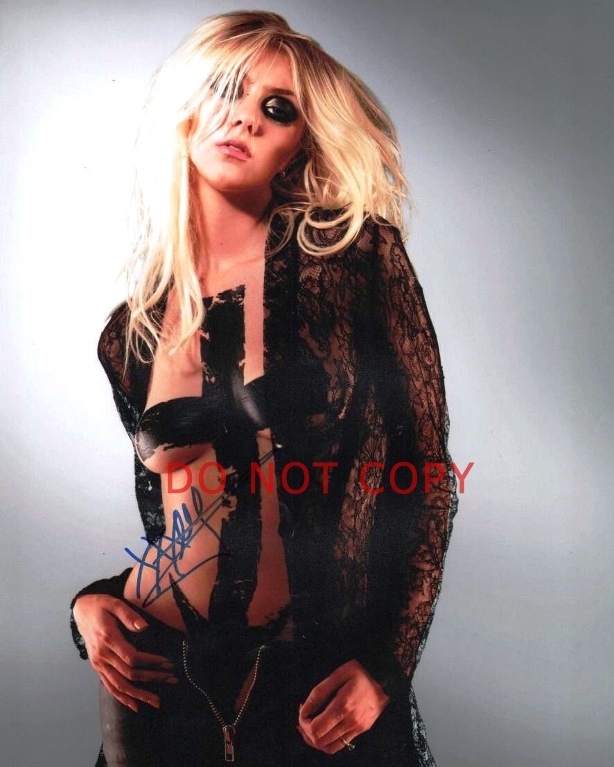 Taylor Momsen The Pretty Reckless SIGNED reprint 11×14 Photo Autographed RP #1