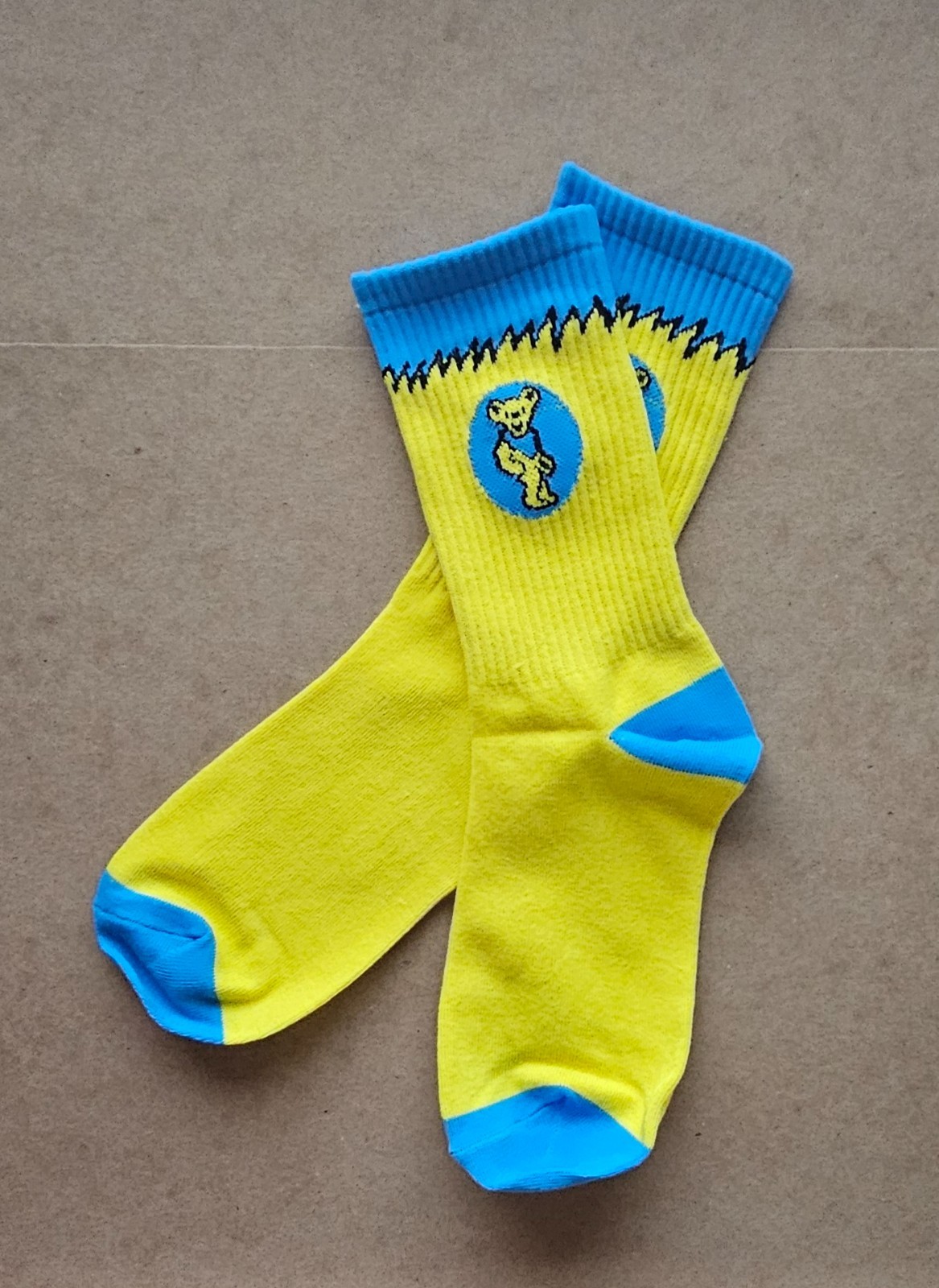 Grateful Dead – Yellow Dancing Bear socks (size 6-10) from the lot, SYF, JGB