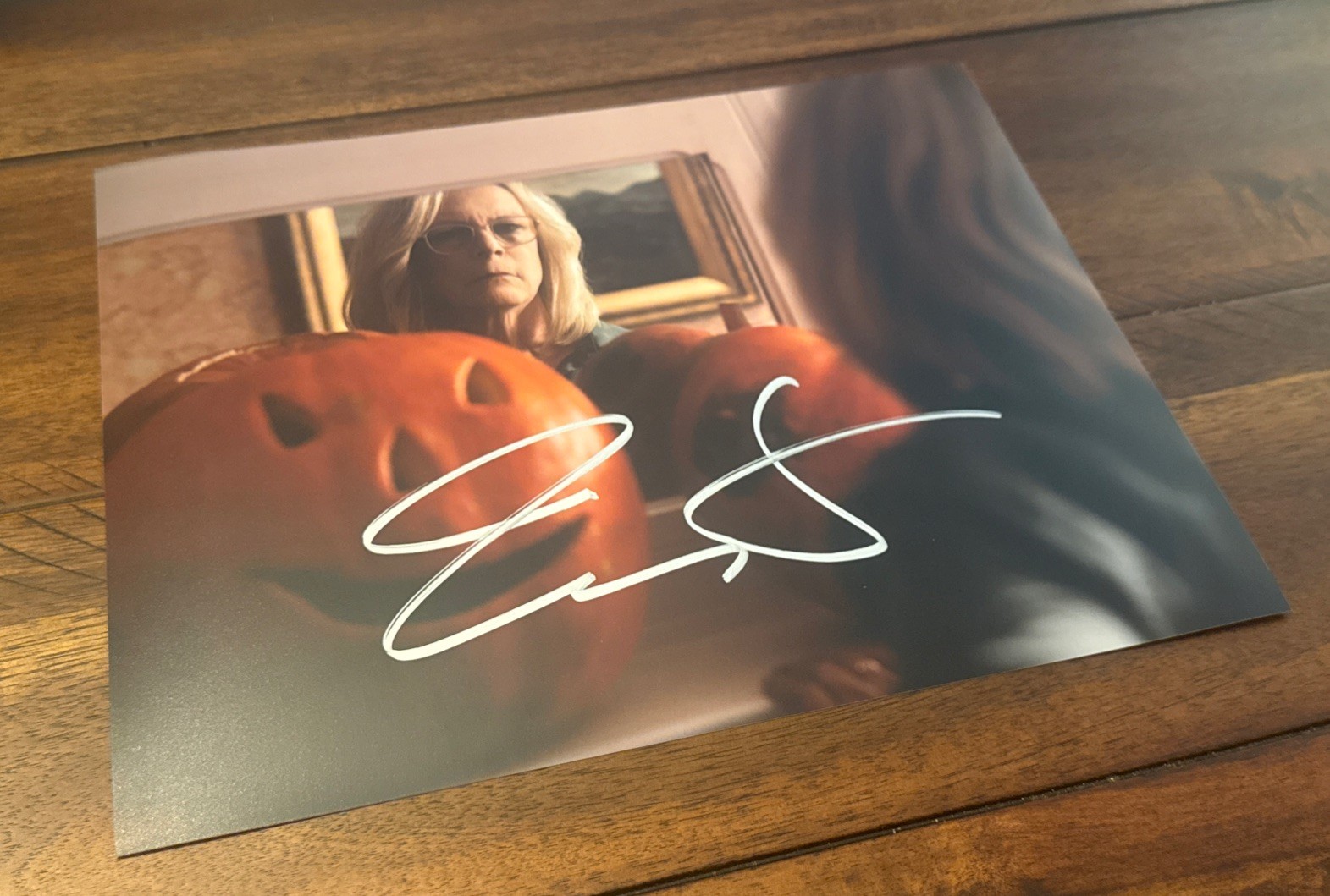 Jamie Lee Curtis HALLOWEEN Signed Autographed 8×10 Photo w/COA & Hologram Rare!