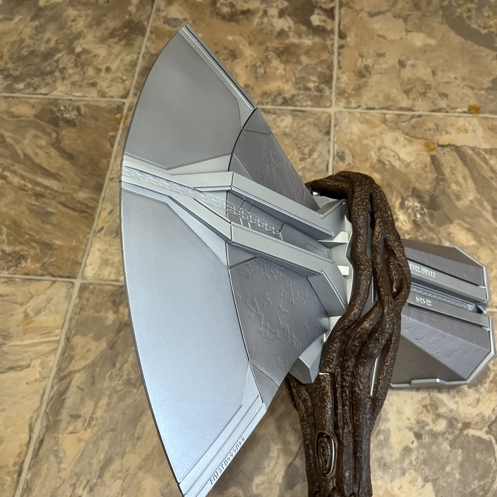 Marvel legends Series avengers endgame Stormbreaker replica Lights Sound Hasbro