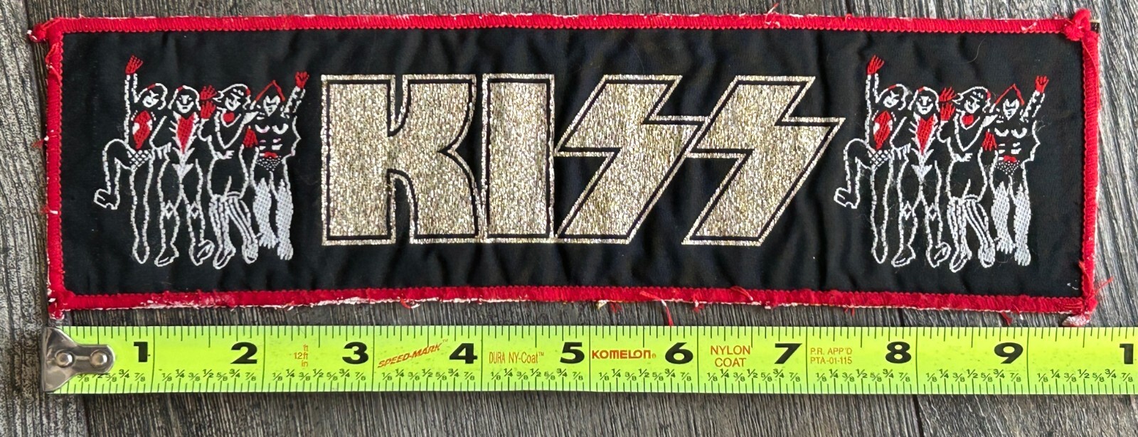 KISS PATCH Destroyer Gold Glitter Logo 9.75″ Red Border UNUSED Vintage Kiss