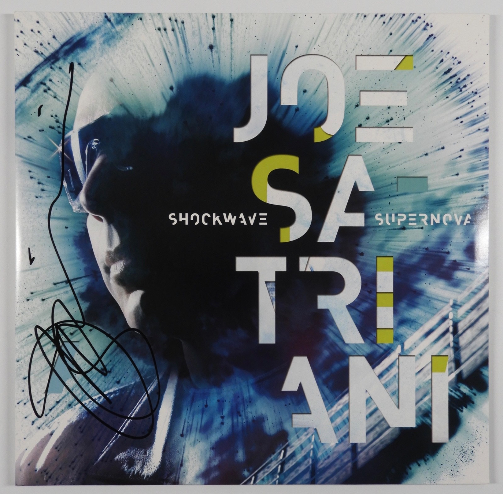 Joe Satriani JSA Signed Autograph Album Record Vinyl Shockwave Supernova
