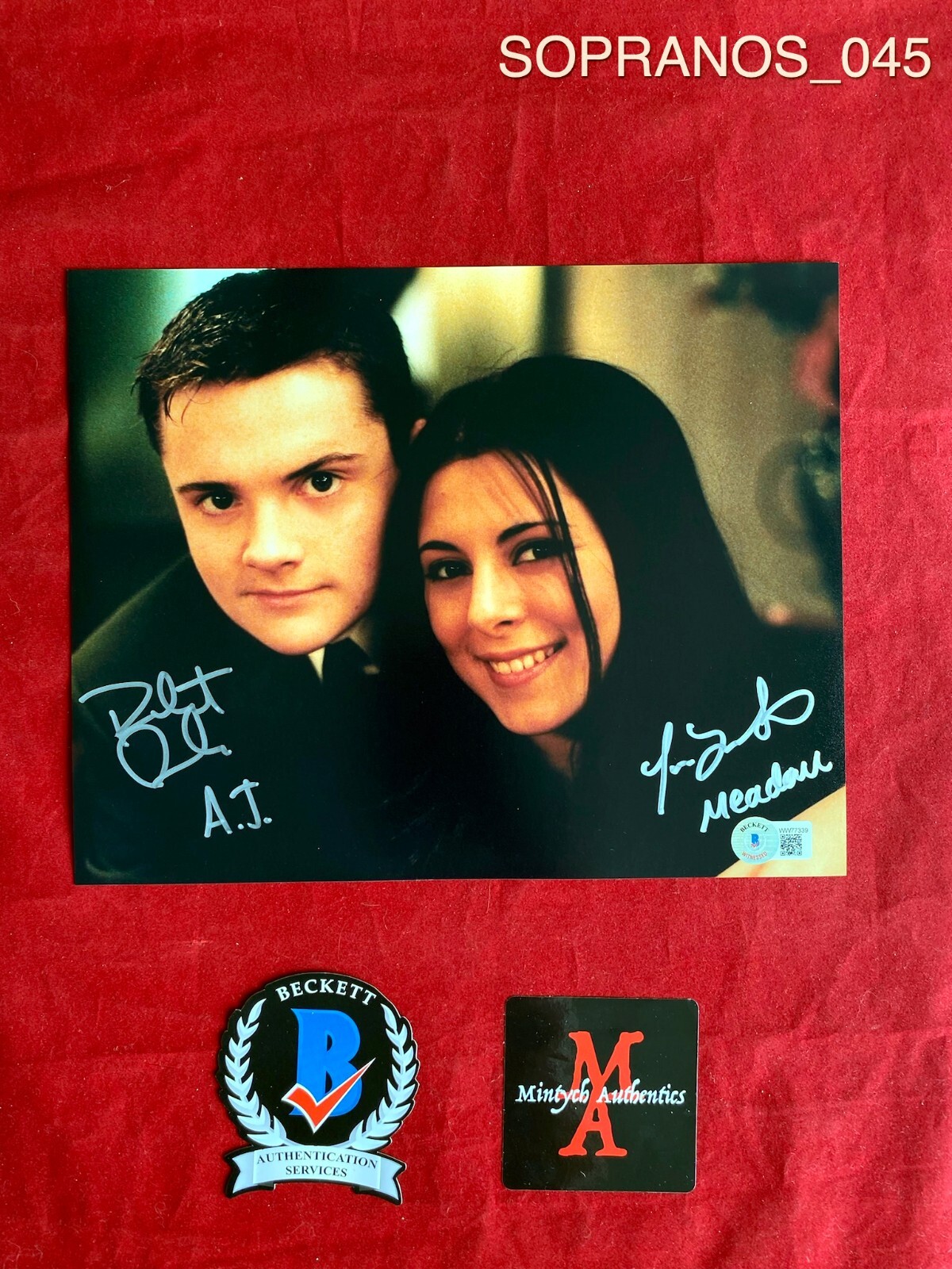 JAMIE-LYNN SIGLER & ROBERT ILER DUAL SIGNED 8×10 PHOTO! THE SOPRANOS! BECKETT!