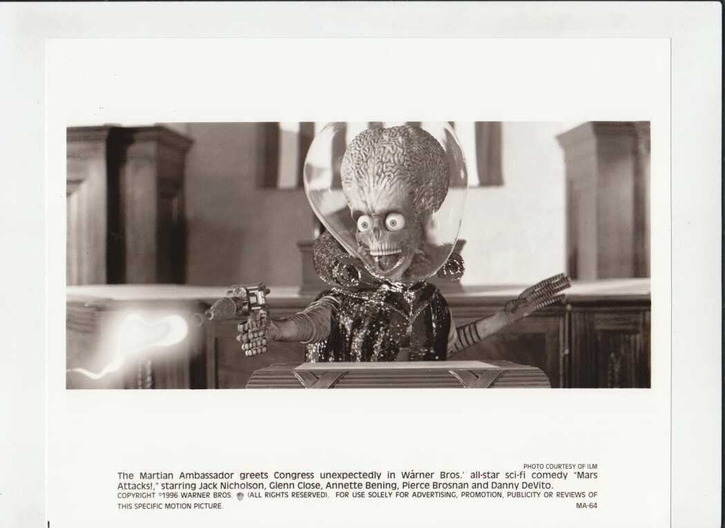 MARS ATTACKS – MOVIE- 18 ORIGINAL PUBLICITY PHOTOS-SEE ALL SCANS 1996