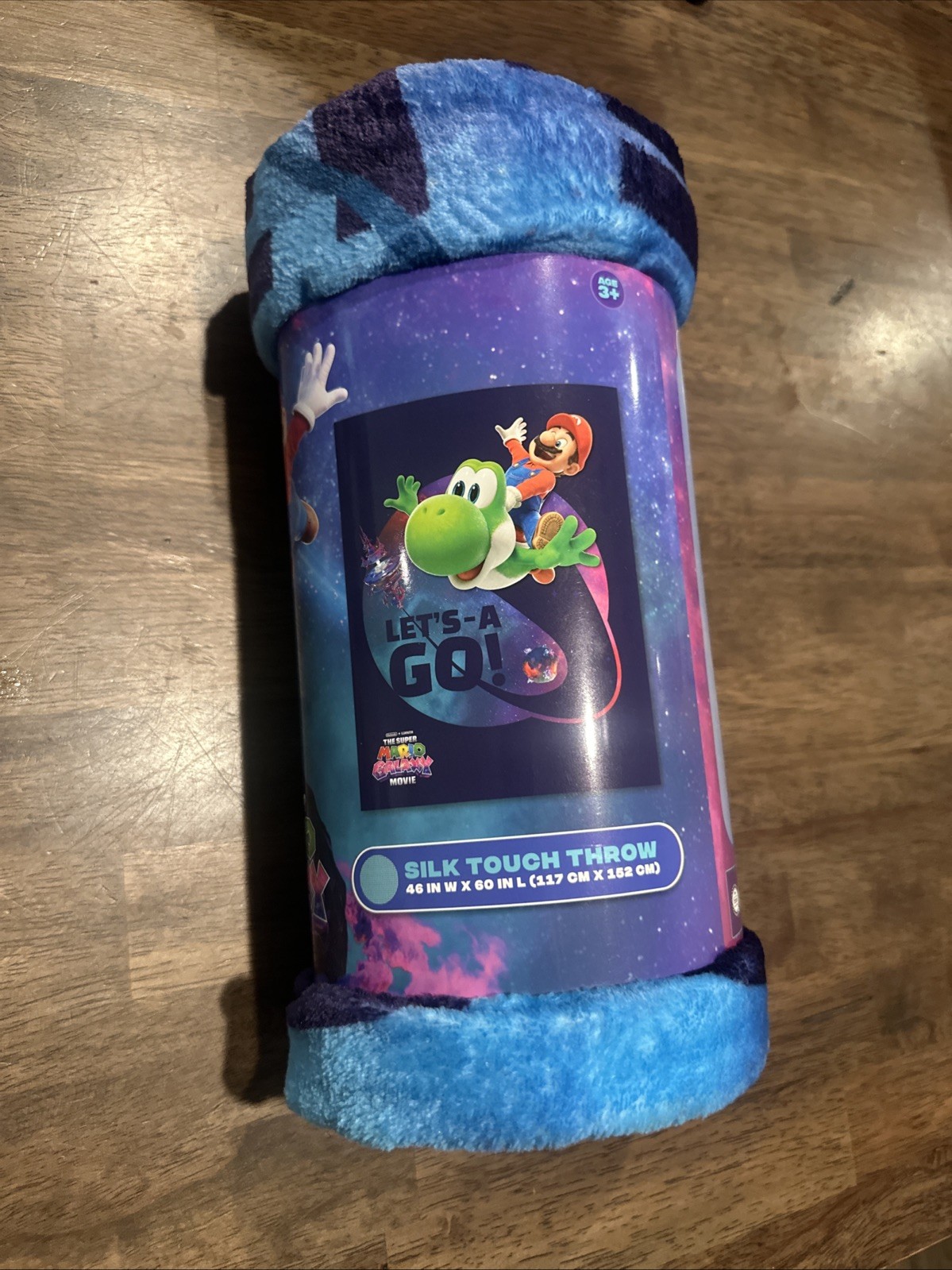 Official Super Mario Galaxy Yoshi Throw Blanket – Cozy & Machine Washable 46×60