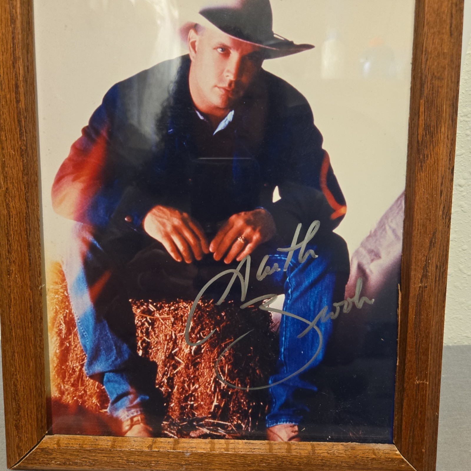 GARTH BROOKS SIGNED AUTOGRAPHED 8 X 10 PHOTO W/ COA
