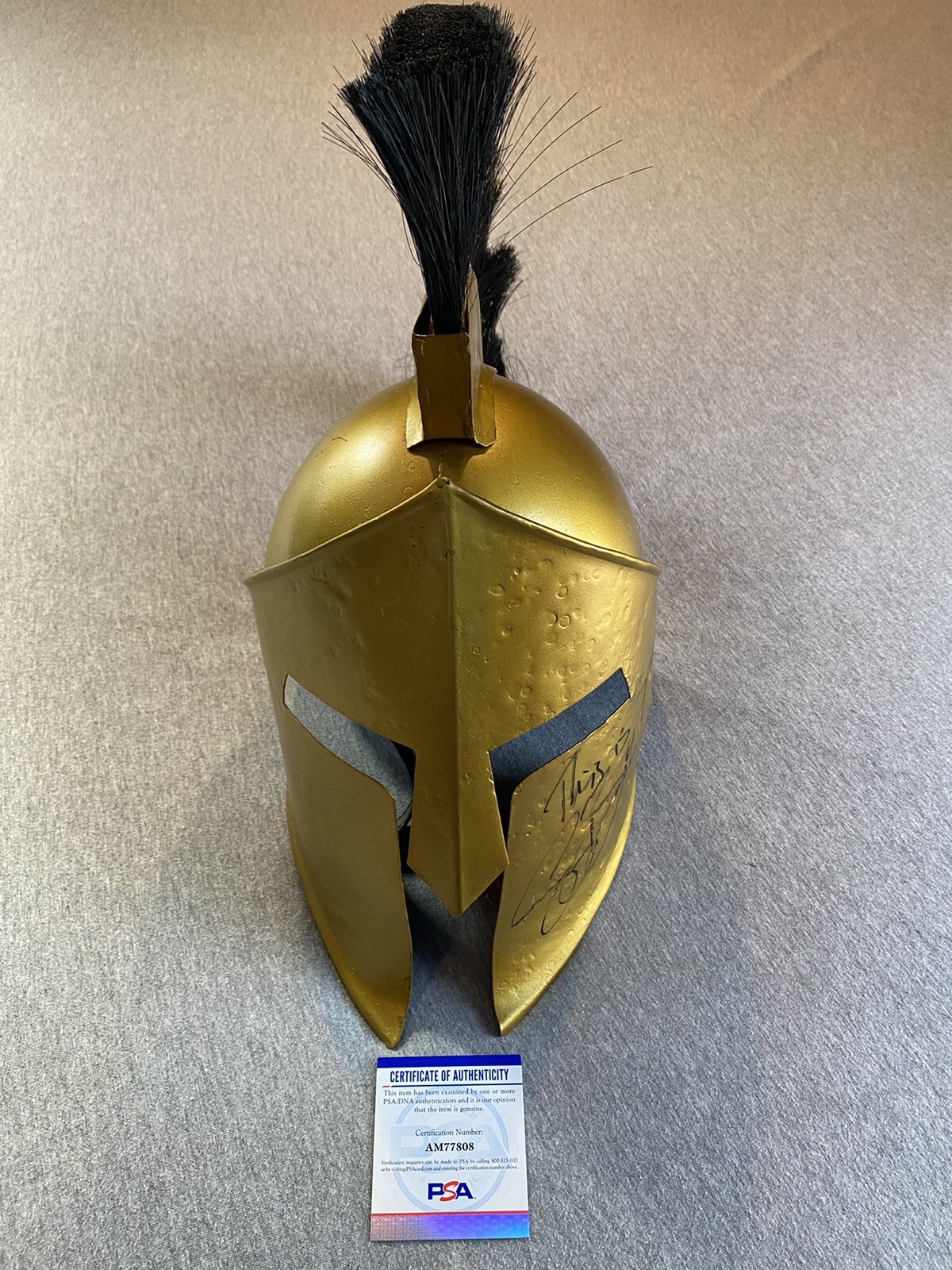 GERARD BUTLER SIGNED METAL FULL SIZE SPARTAN HELMET 300 KING LEONIDAS PSA 77808