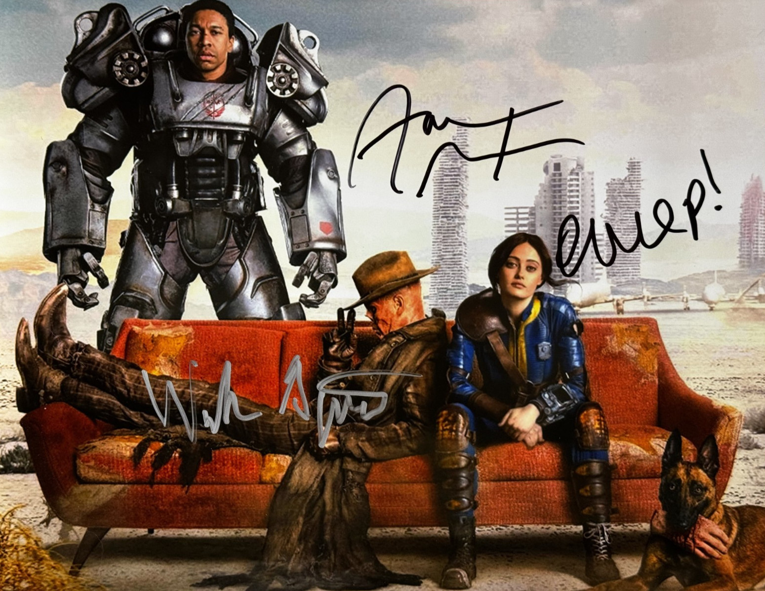 Walton Goggins, Ella Purnell, Aaron Moten Fallout Signed 8×10 Autograph + COA