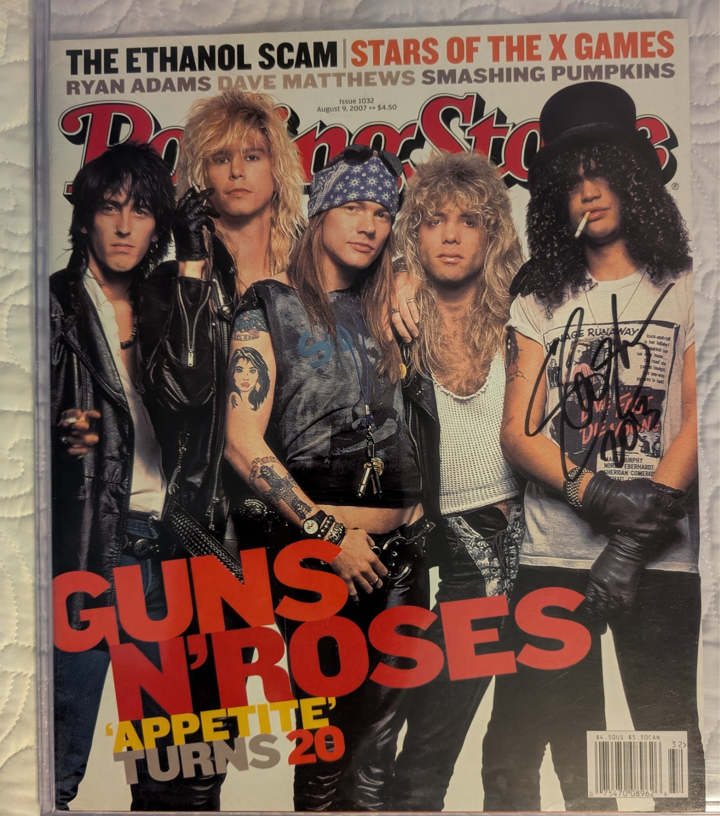 SLASH signed autograph ‘ Rolling Stone Magazine ‘ (full magazine)
