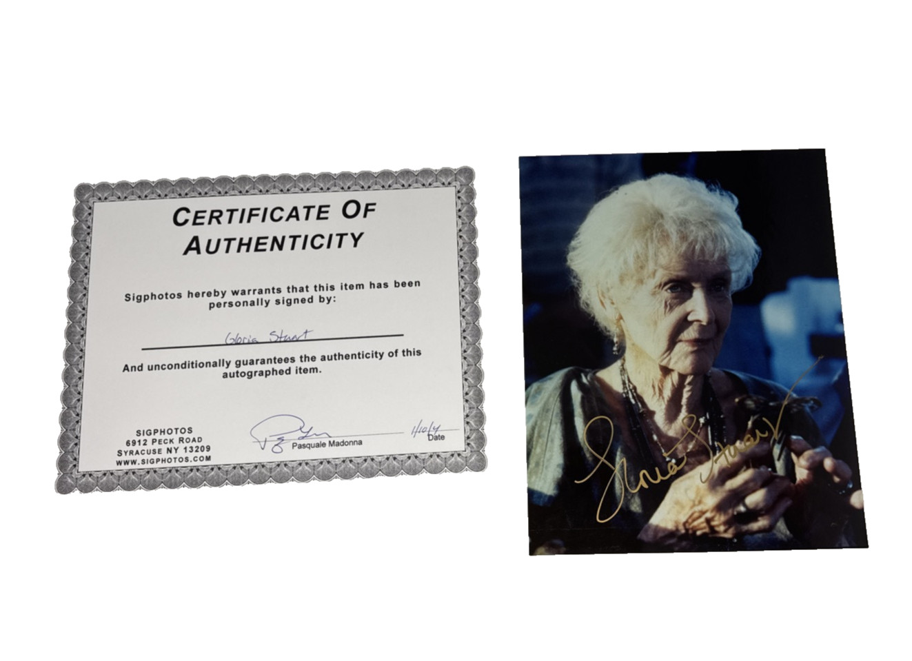 8 x 10 Autographed Picture By Gloria Stuart With Certificate Of Authenticity