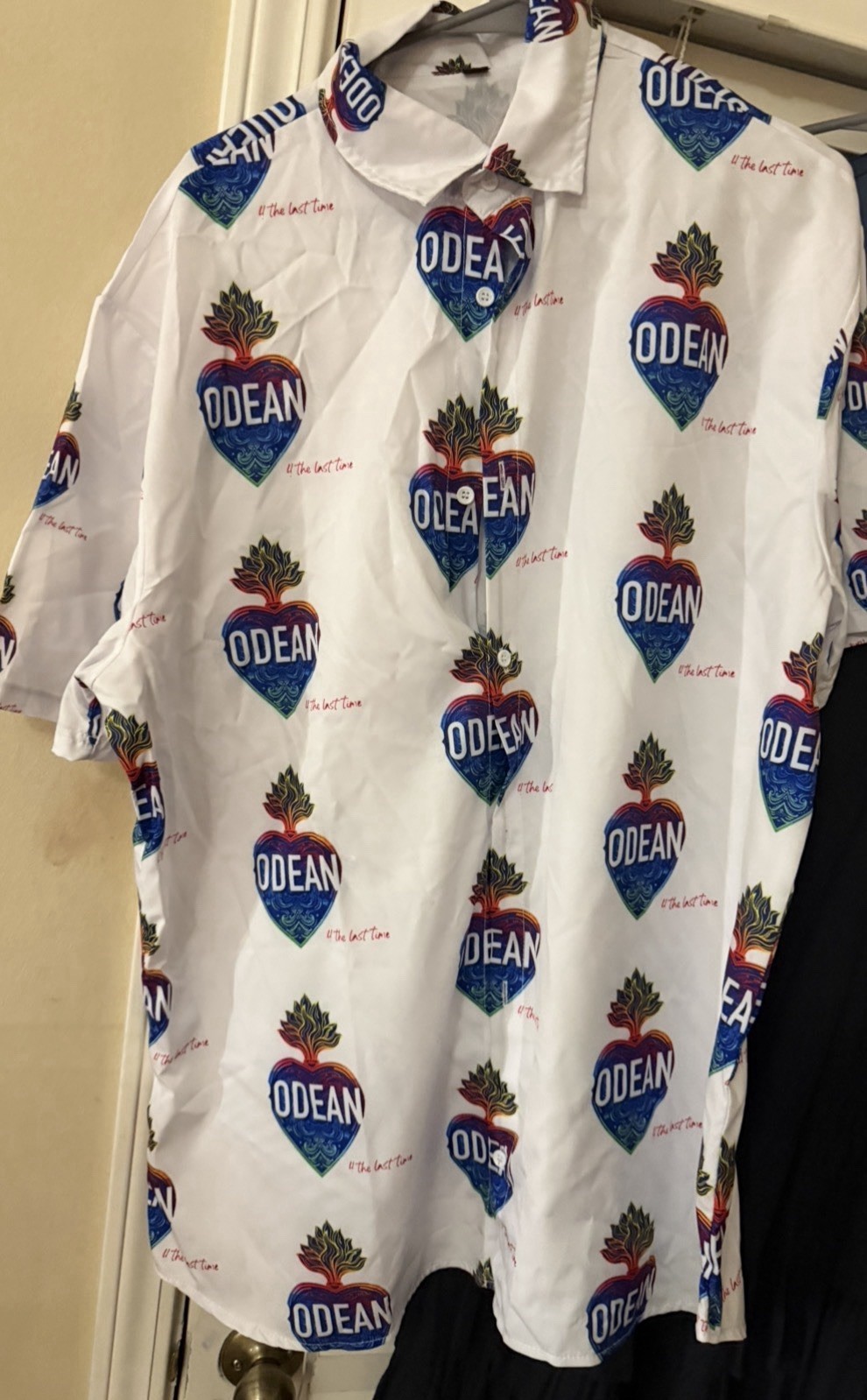 Music Group “The Bodeans”collector’s XL Sporty Button Up Short Sleeve Shirt.