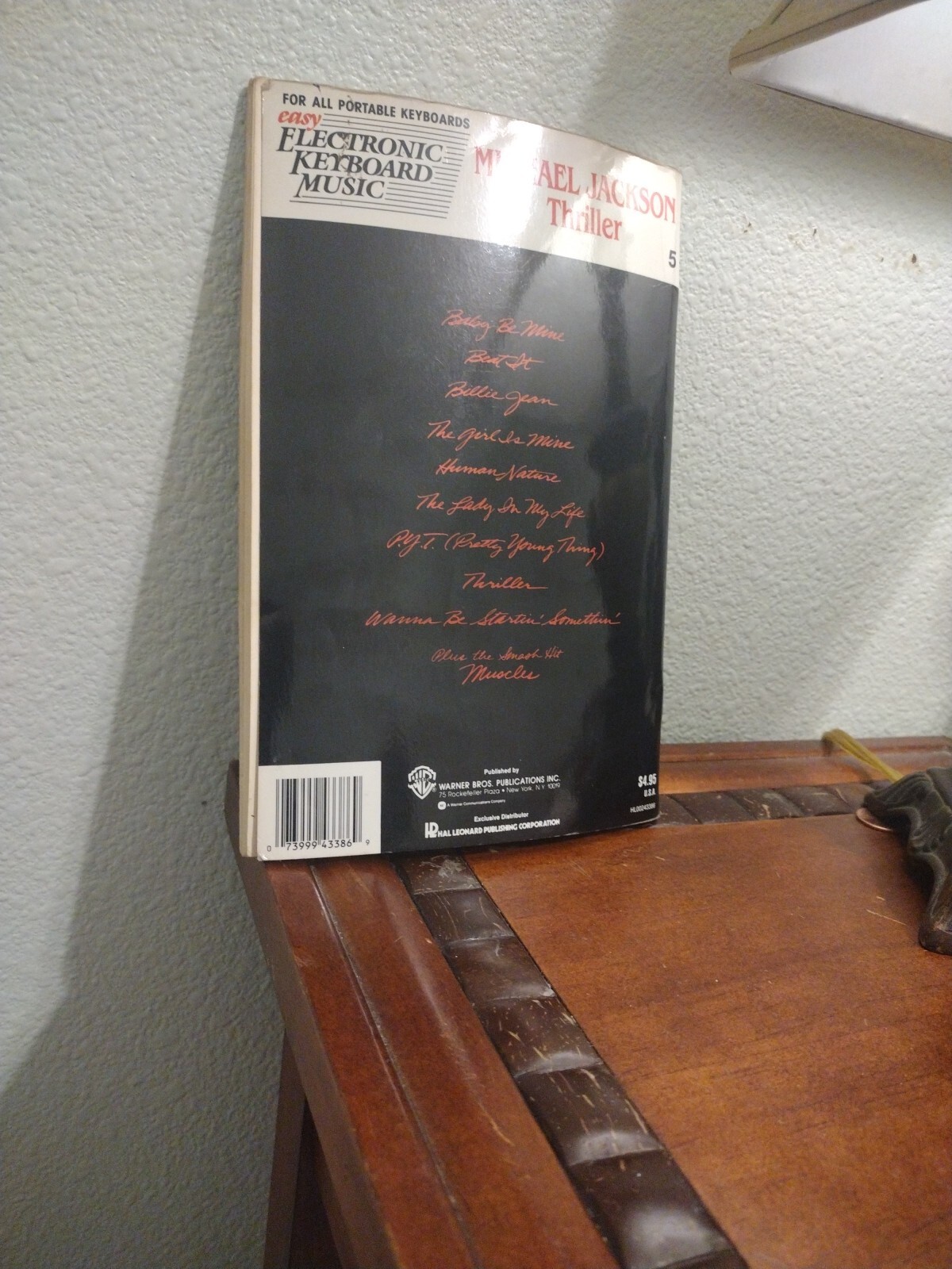Michael Jackson: Thriller Songbook Electronic Keyboard Sheet Music Book Rare