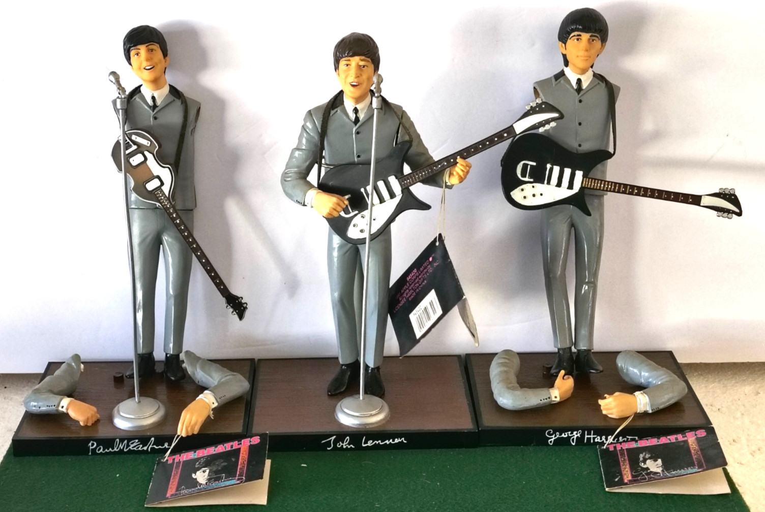 Vintage “THE BEATLES” Hamilton 1991 – 10″ Figurine Doll -INCOMPLETE AS SHOWN!