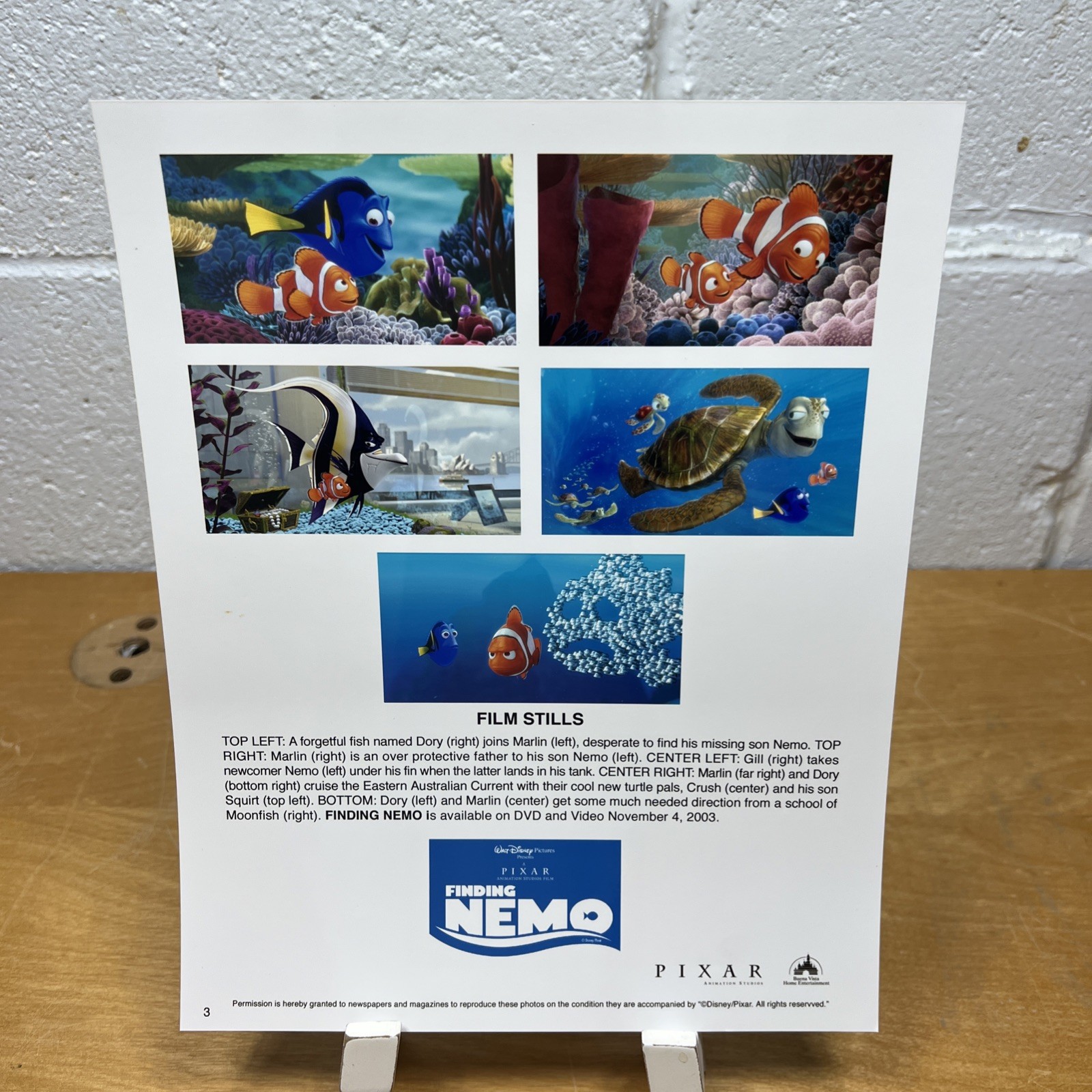 2003 Disney Pixar Finding Nemo DVD Press Kit Folder Press Release 3 Color Photos