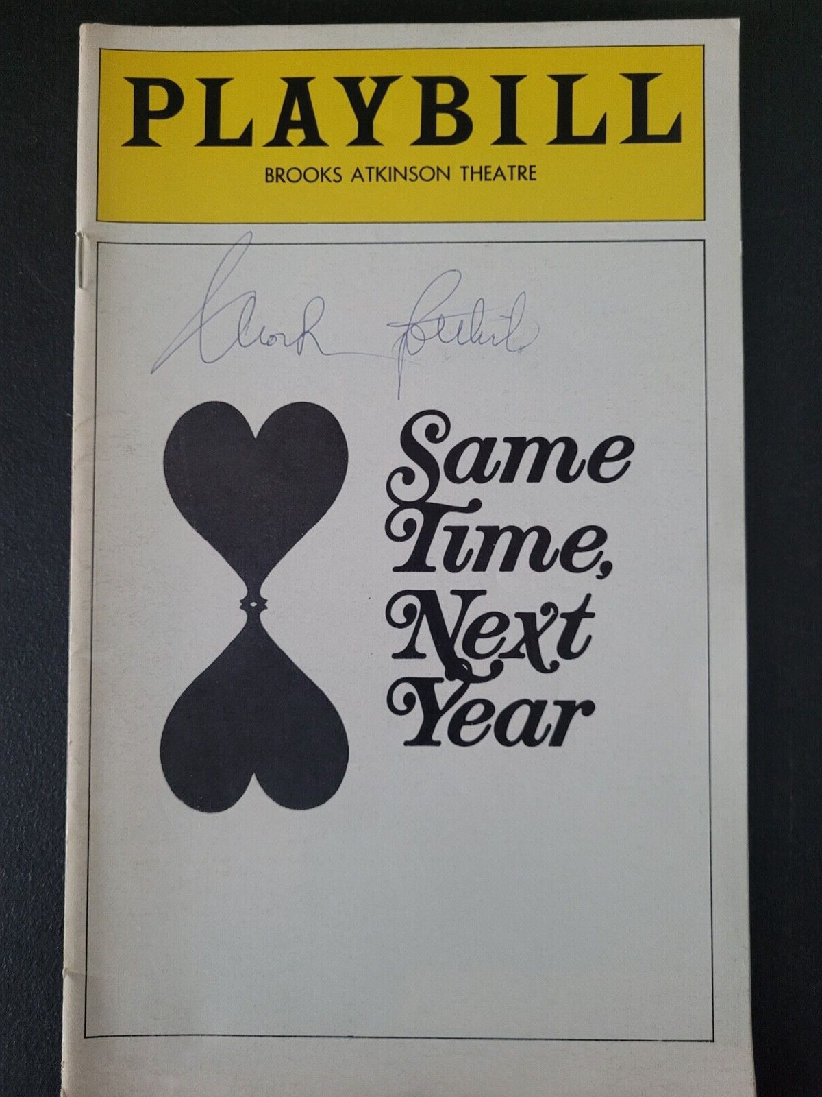 SAME TIME, NEXT YEAR PLAYBILL MAG Aug 1977 BROOKS ATKINSON THEATRE AUTOGRAPHEDx4