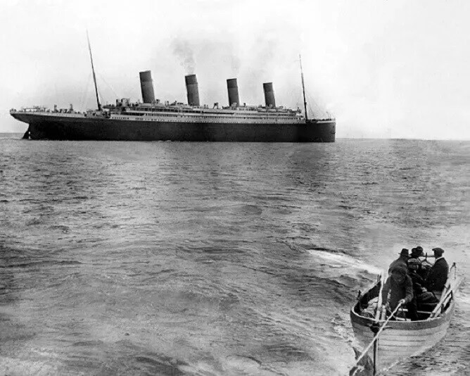 The Last Known Of The Rms Titanic Afloat 8×10 Picture Celebrity Print