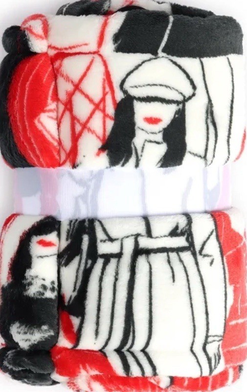 New W/ Tags Devil Wears Prada 2 Andy Sachs Runway 50” X 60” Silky Throw Blanket