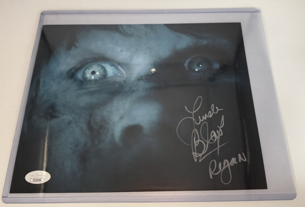 Linda Blair Autographed Exorcist 8 x 10 Photo JSA COA Intense Cold Scene
