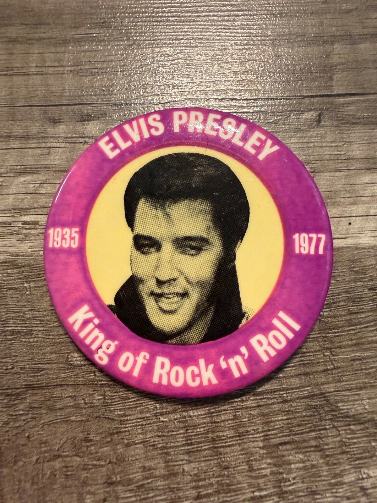 Vintage Elvis Presley Memorial Pinback Button 1935-1977 King Of Rock n Roll
