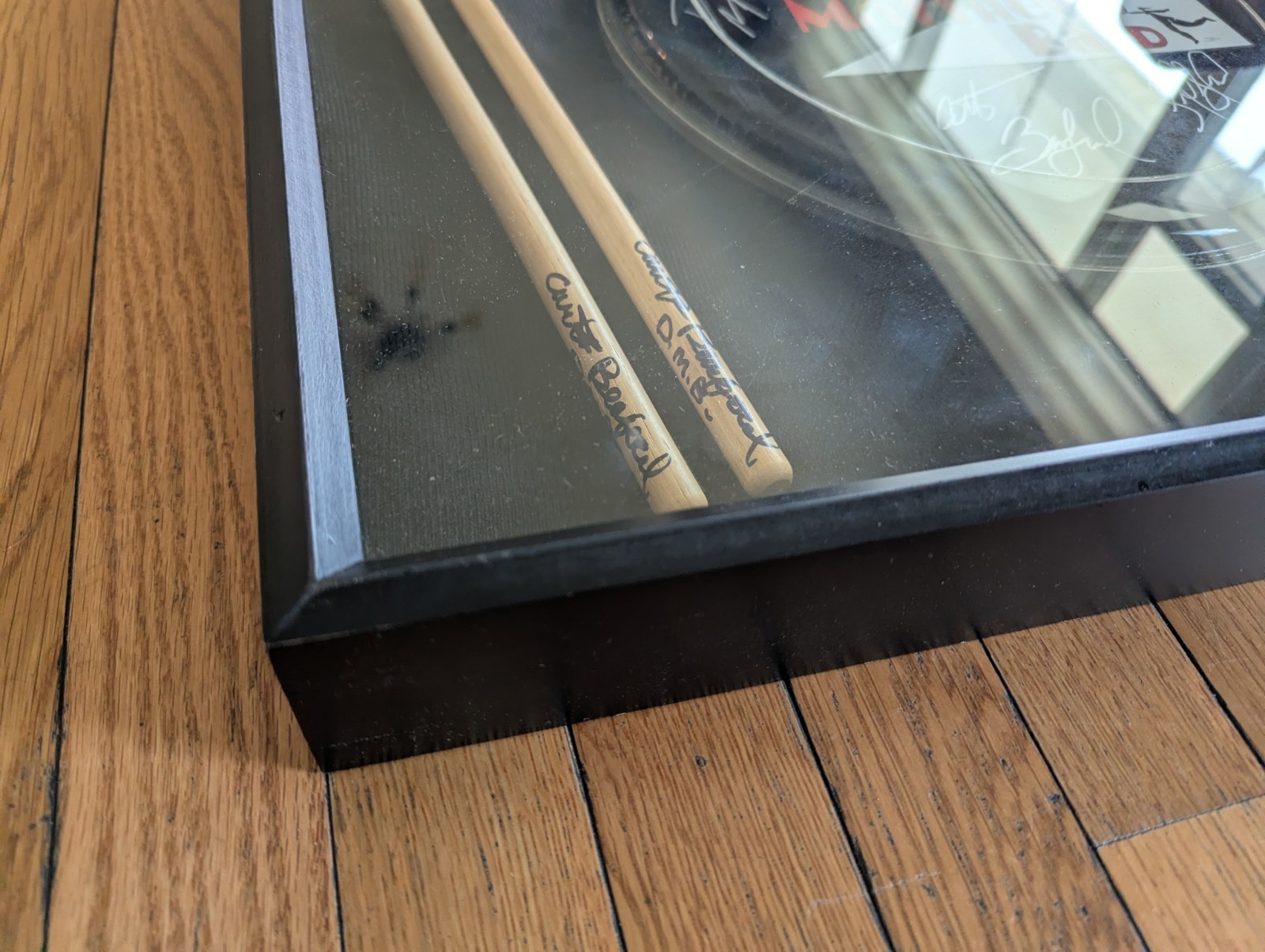 Dave Matthews Band Signed Drumhead And Carter Beauford Signed Drumsticks