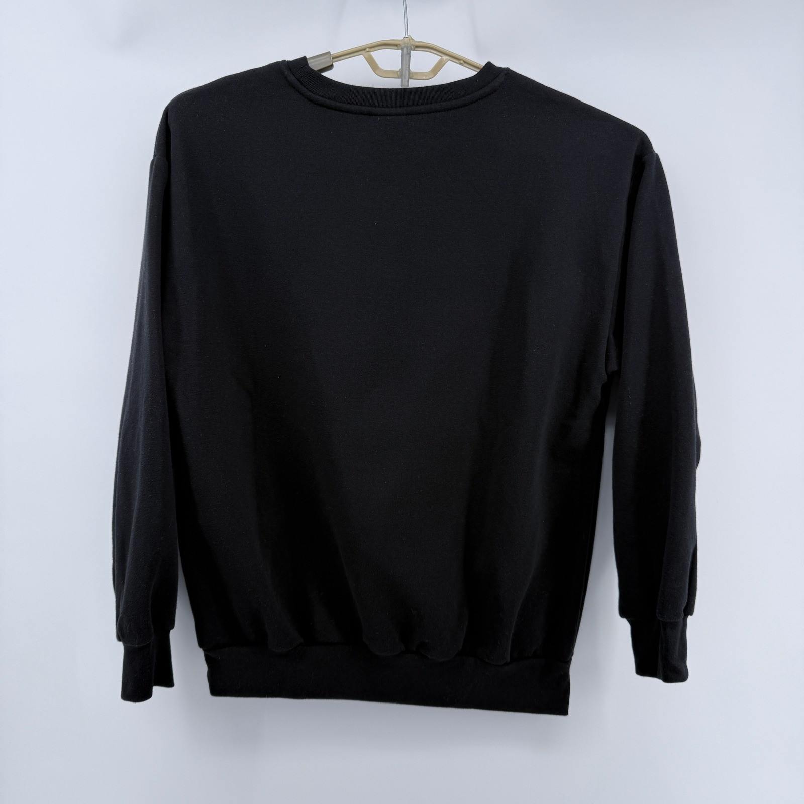Yellowstone Dutton ranch black crew neck sweatshirt L yellow embroidered logo