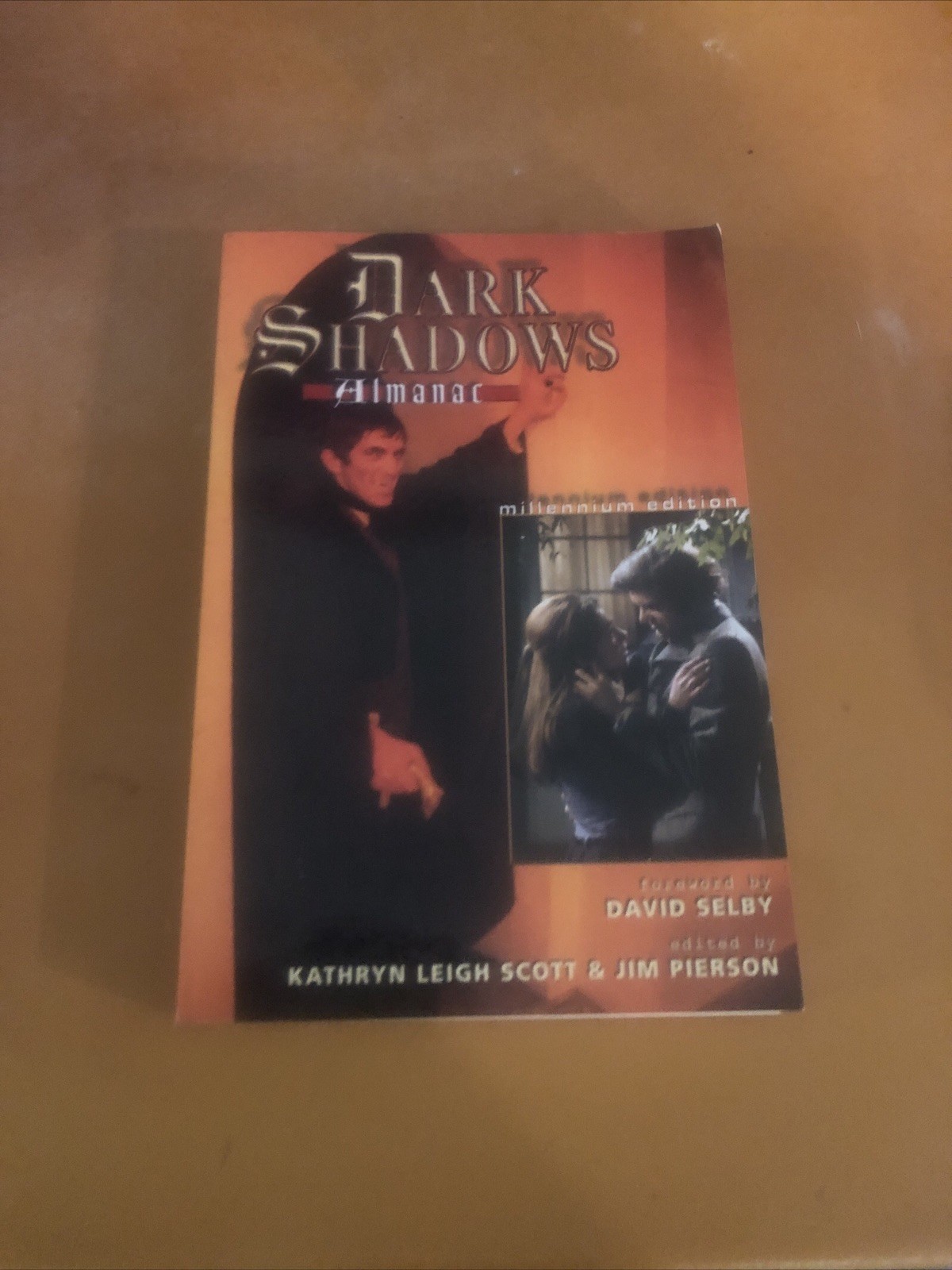 THE DARK SHADOWS ALMANAC: First Printing 2000 Kathryn Leigh Scott