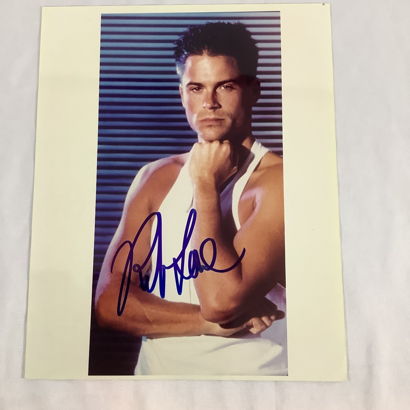 ROB LOWE American ACTOR & HEARTTHROB Personally Autographed/Signed Photo (8X10)