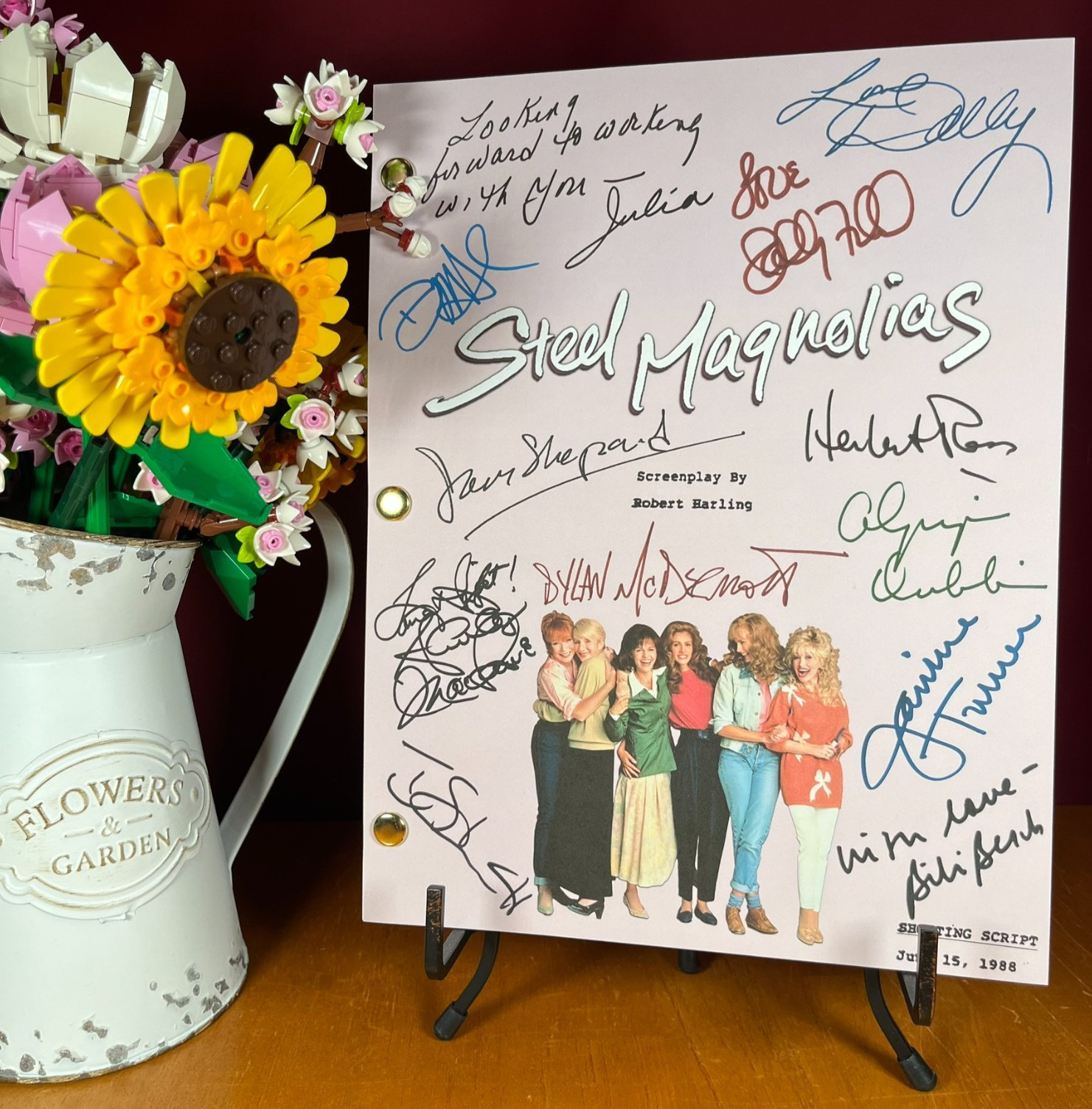 Steel Magnolias Script Signed- Autograph Reprints- Dolly Parton, Julia Roberts