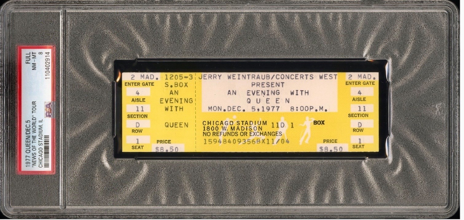 PSA 8 – 1977 QUEEN full CONCERT TICKET freddie mercury CHICAGO STADIUM